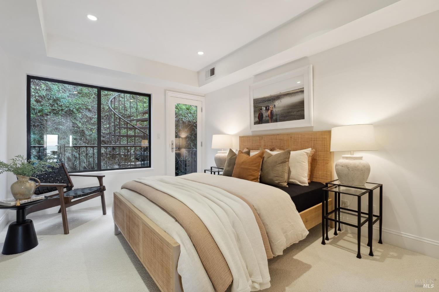 513-515 Bridgeway Blvd