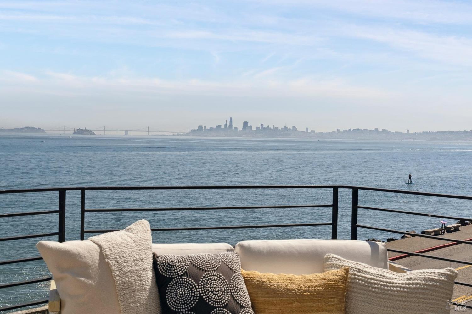 513-515 Bridgeway Blvd