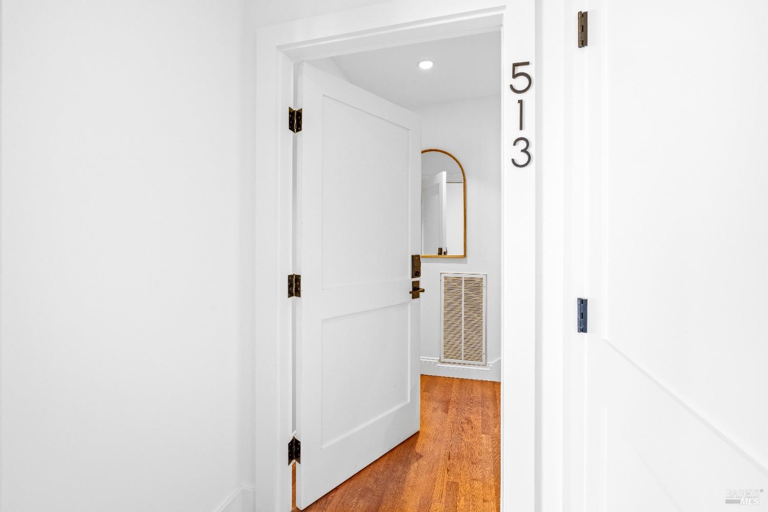 513-515 Bridgeway Blvd