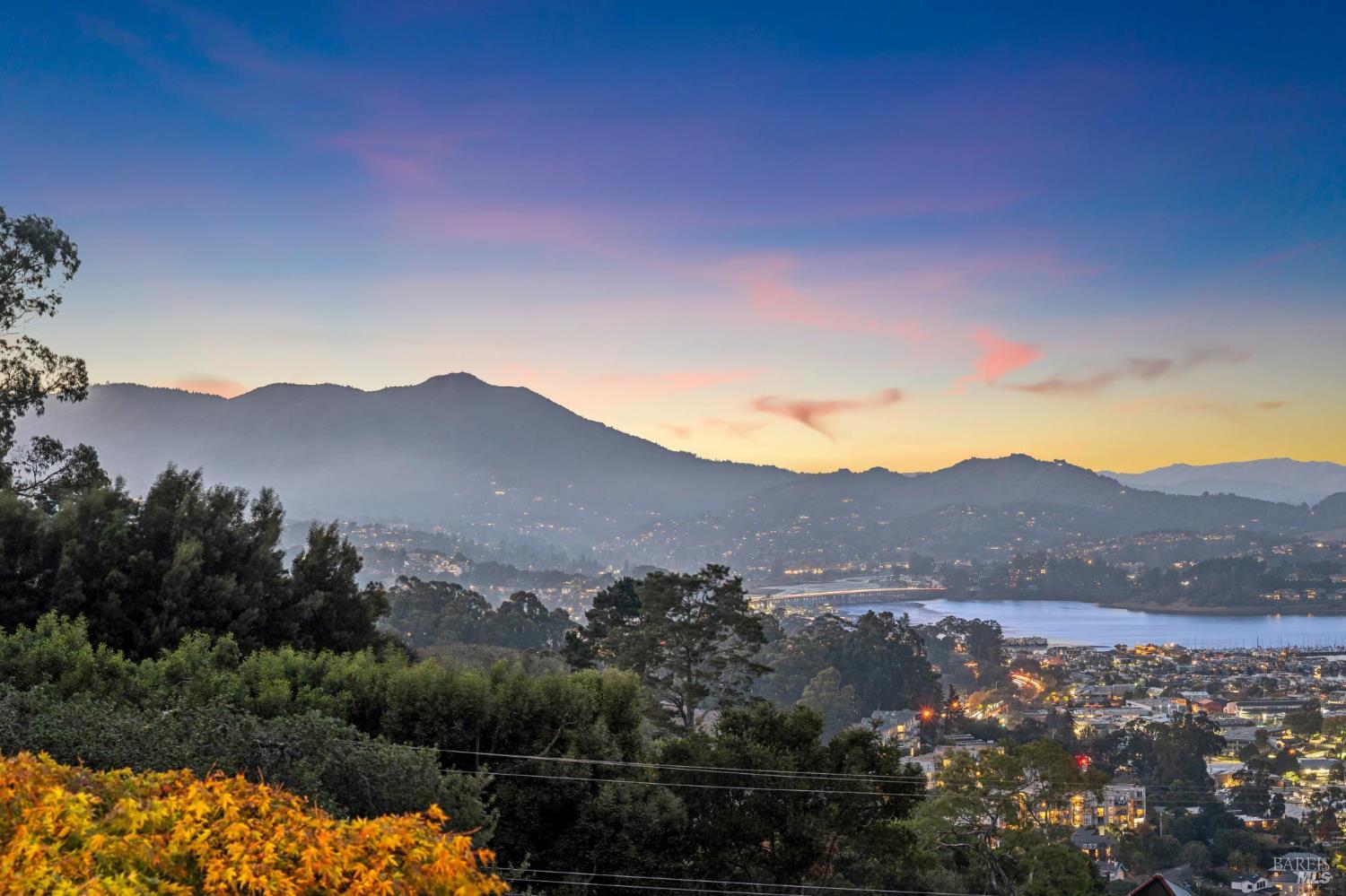 20 Crecienta Dr Sausalito Ca 94965 325093861
