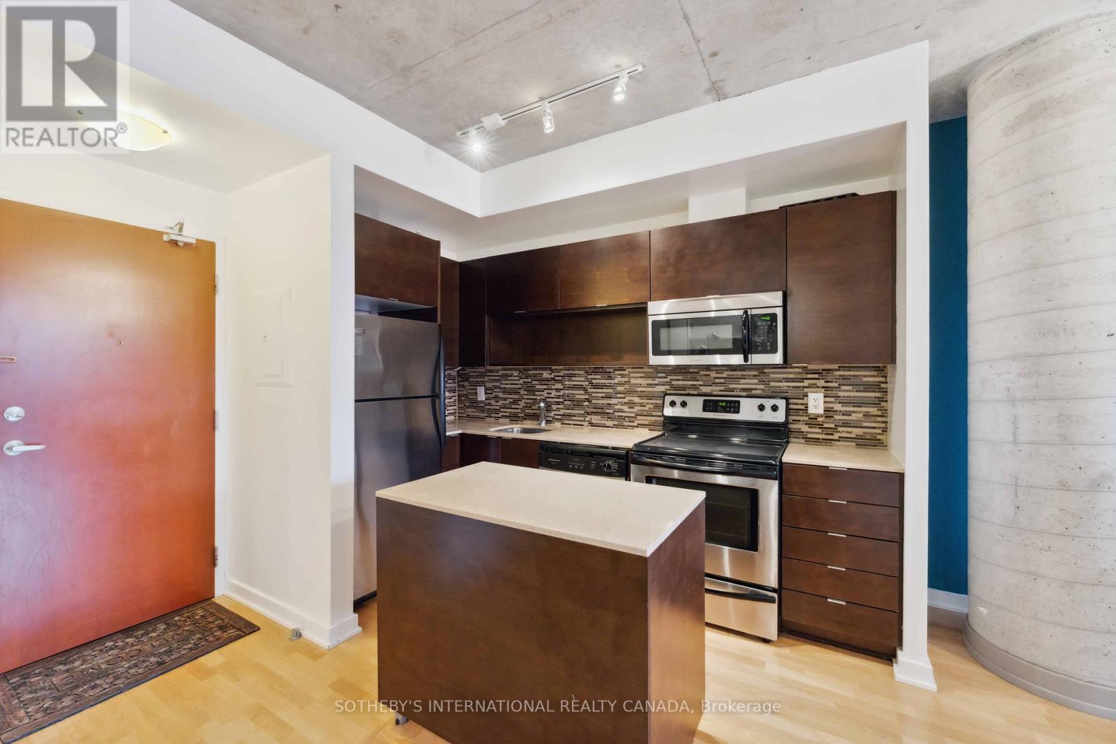 1308 - 324 LAURIER AVENUE W