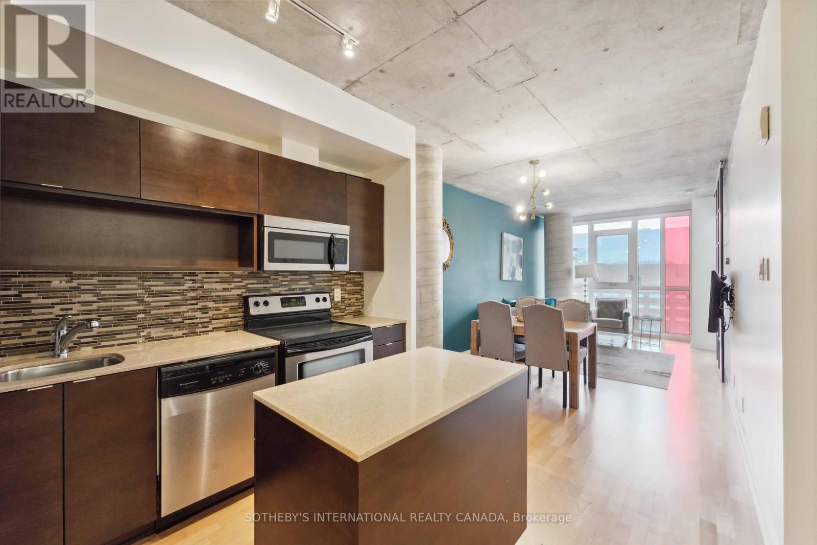 1308 - 324 LAURIER AVENUE W