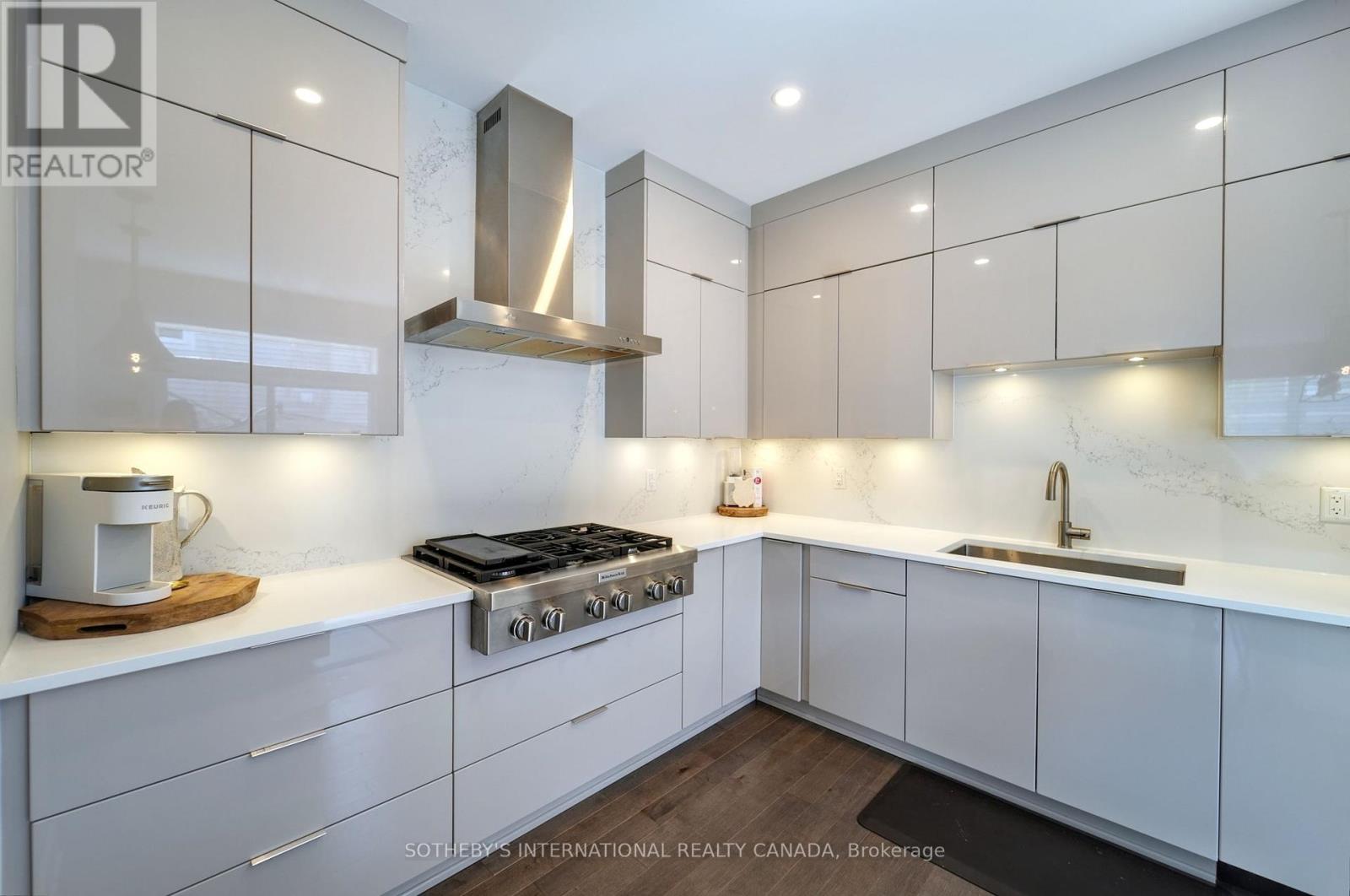 324 LAMARCHE AVENUE