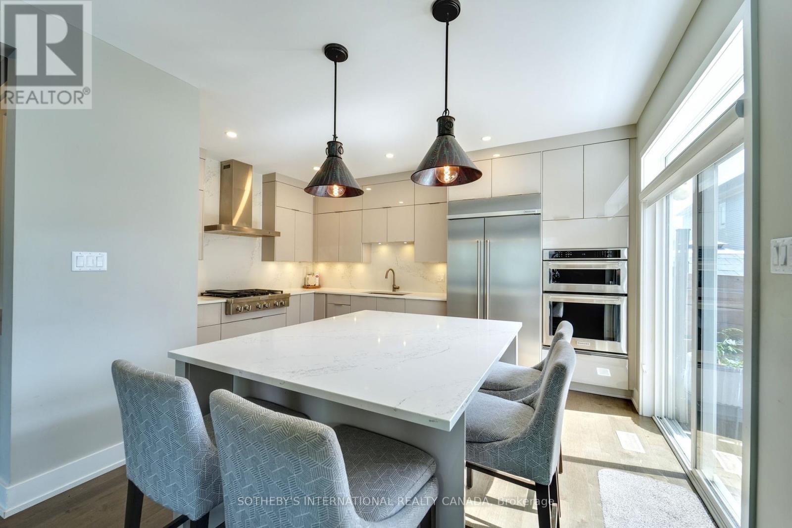 324 LAMARCHE AVENUE