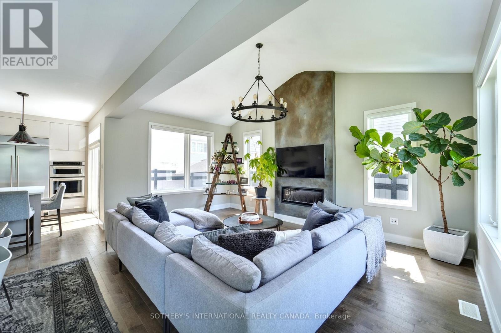 324 LAMARCHE AVENUE