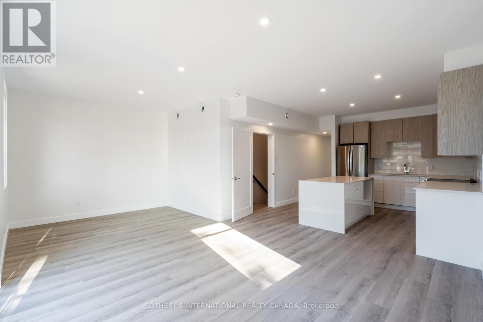 288 DUNCAIRN AVENUE
