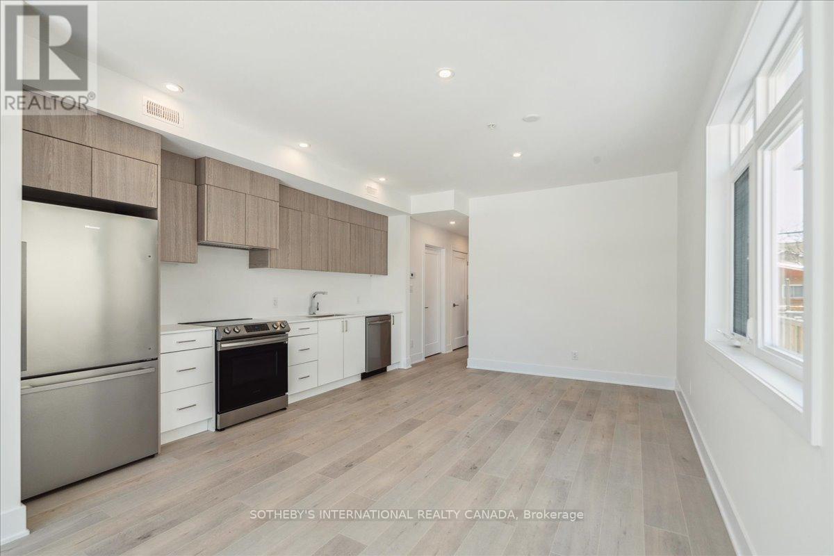 683 MELBOURNE AVENUE