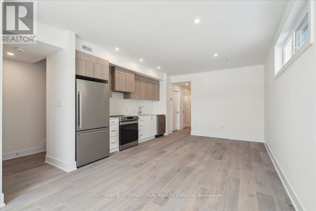 683 MELBOURNE AVENUE