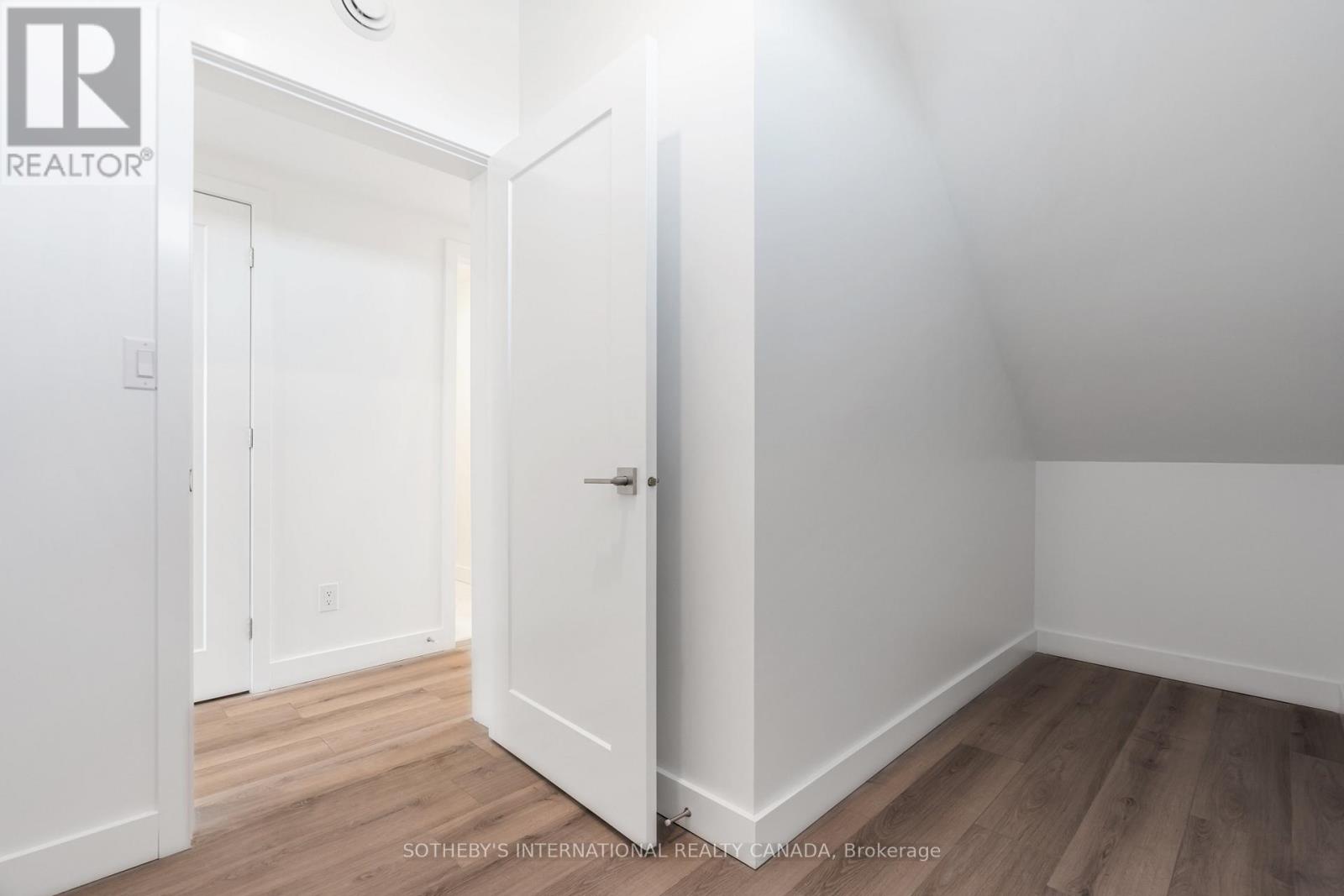 288 DUNCAIRN AVENUE