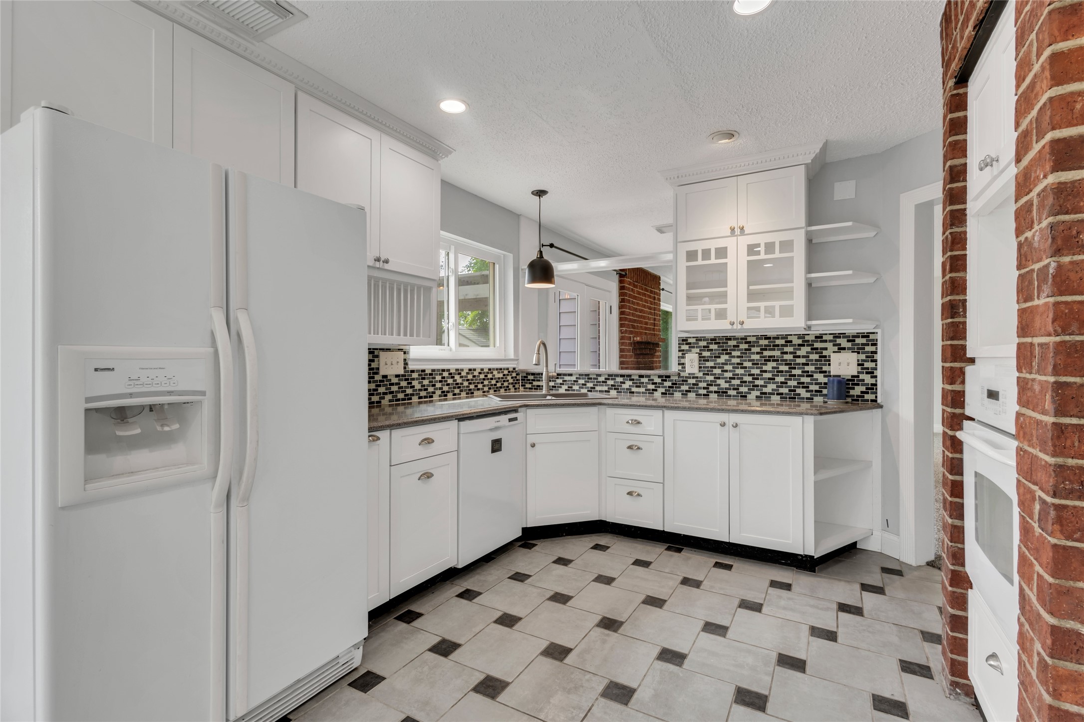 6738 Scarlet Drive