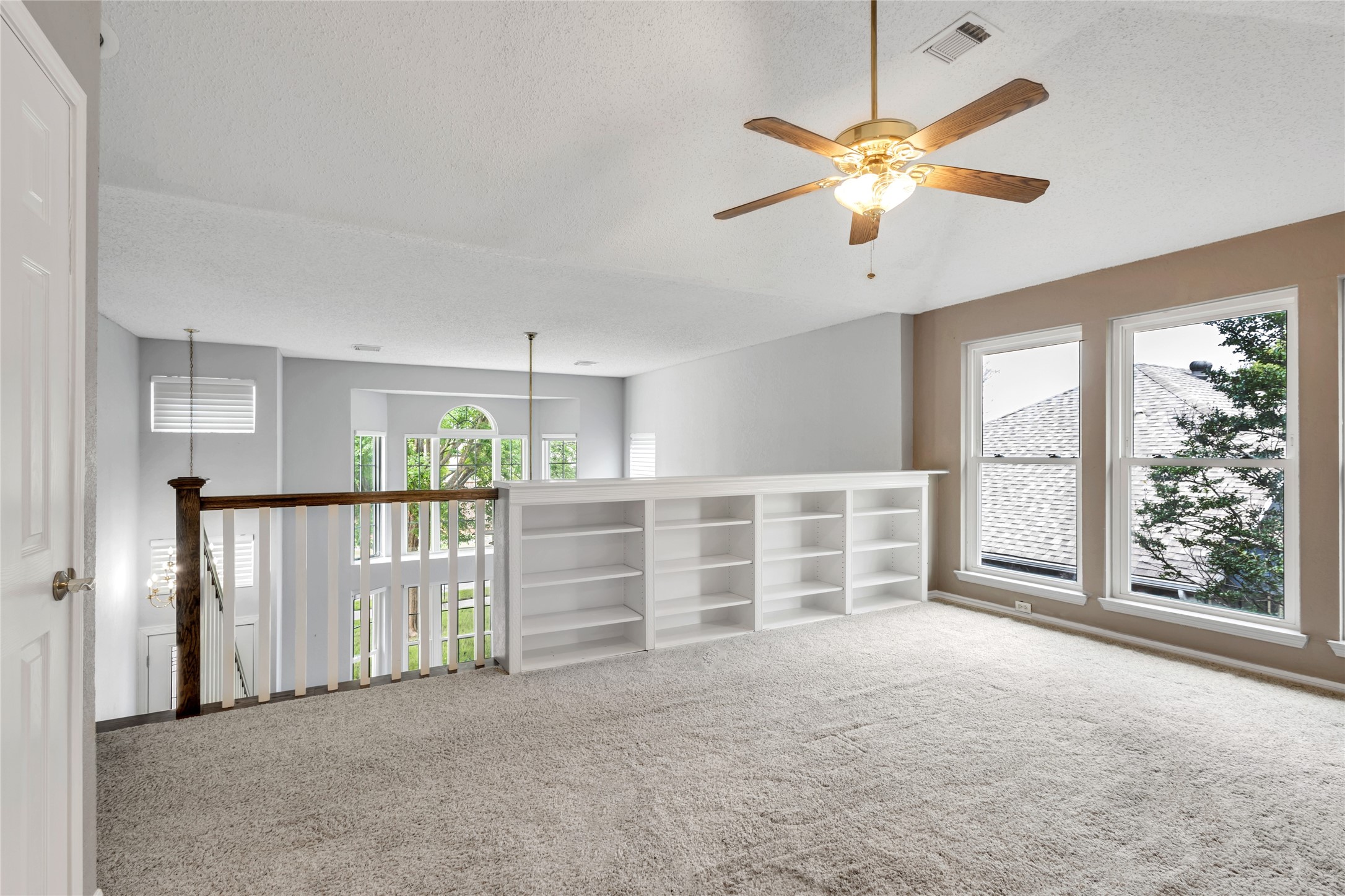 6738 Scarlet Drive