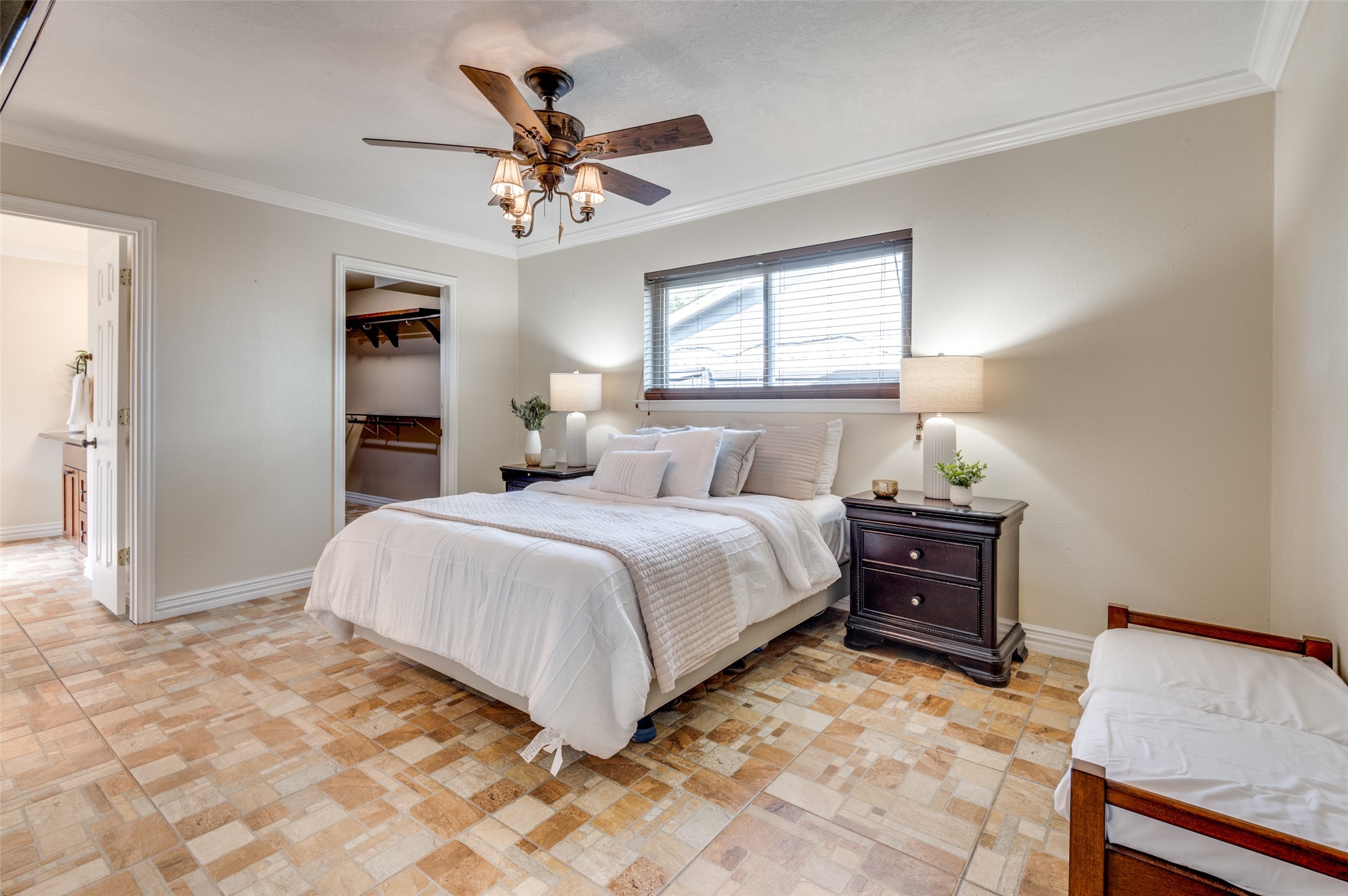 2001 Deerfield Drive