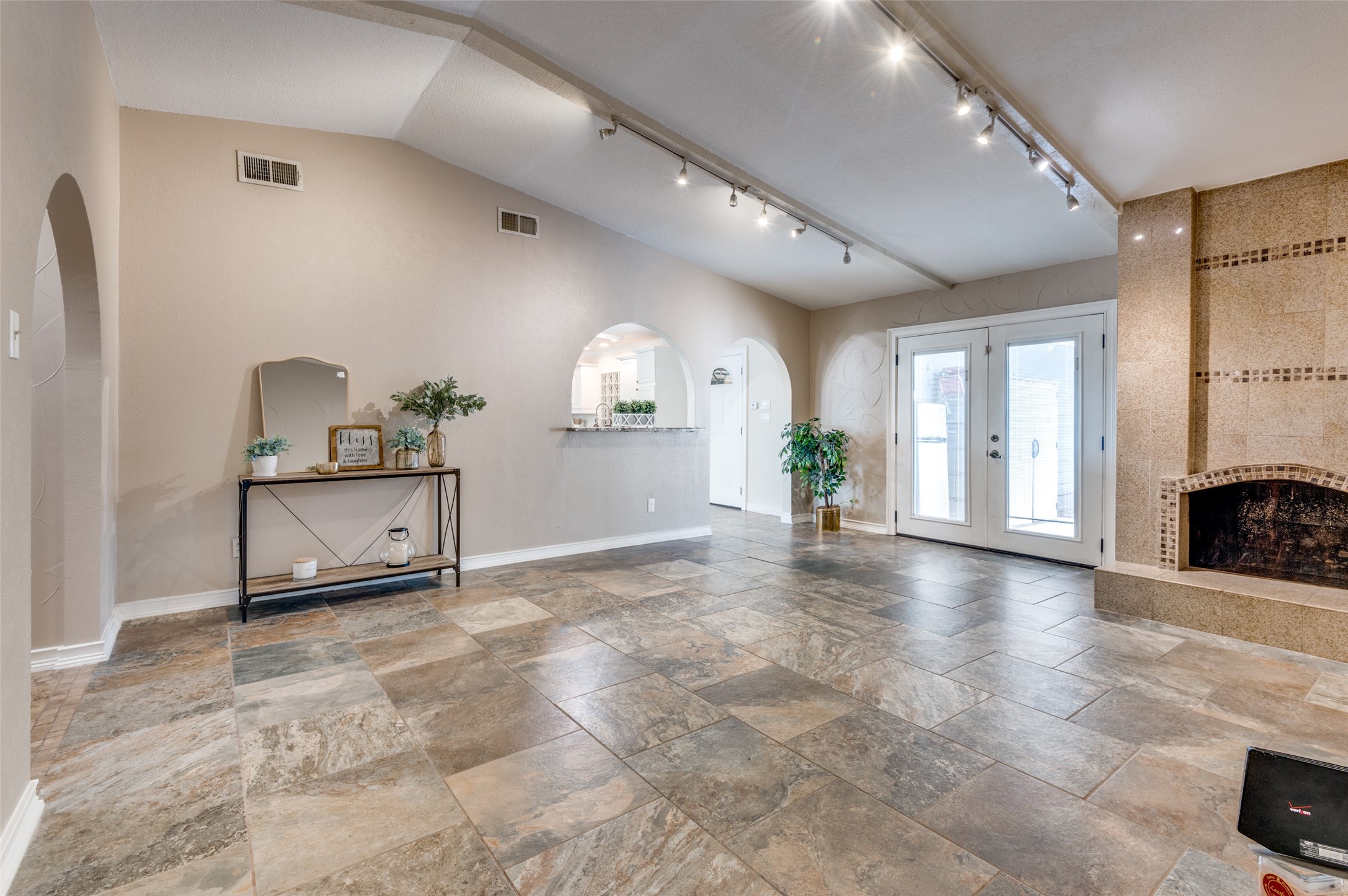 2001 Deerfield Drive