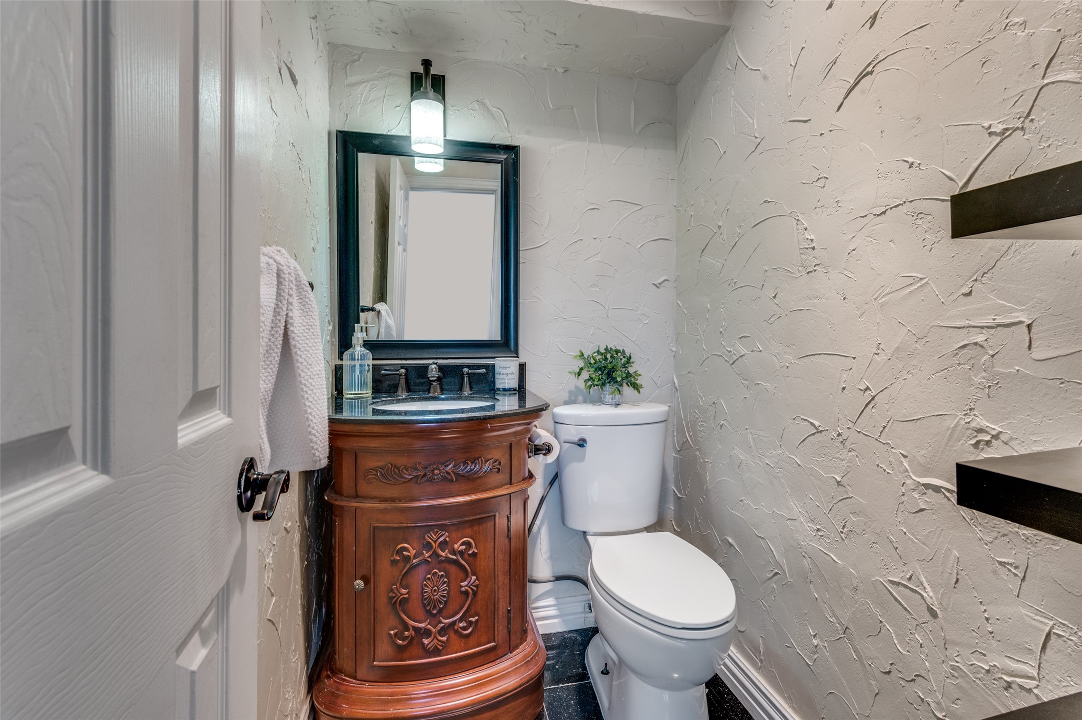 2001 Deerfield Drive