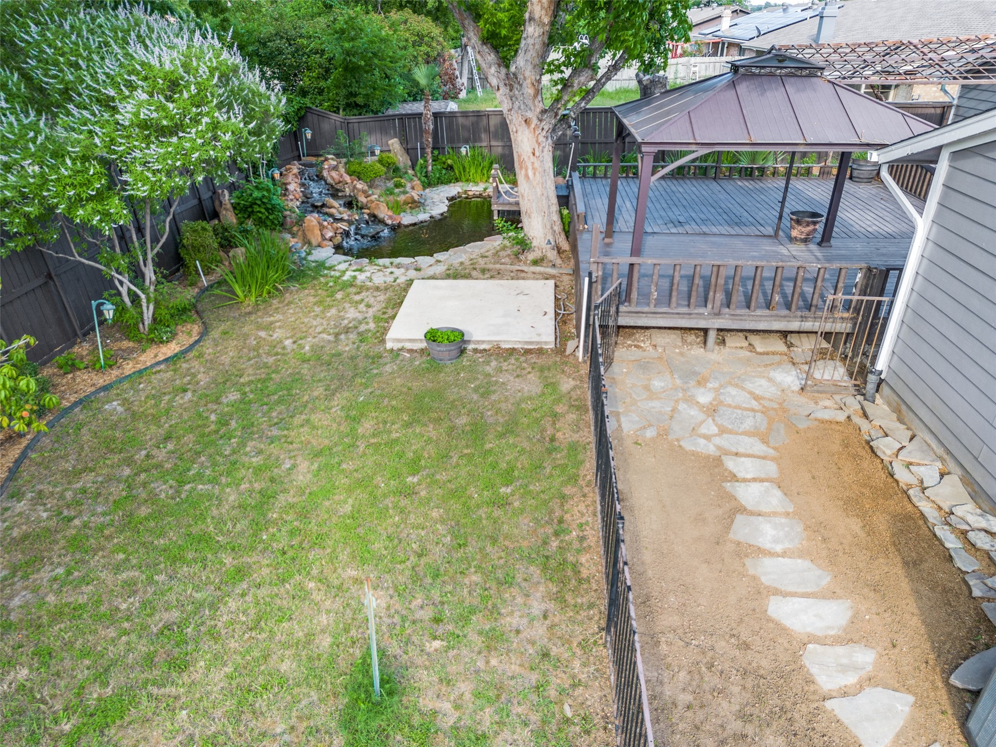 2001 Deerfield Drive