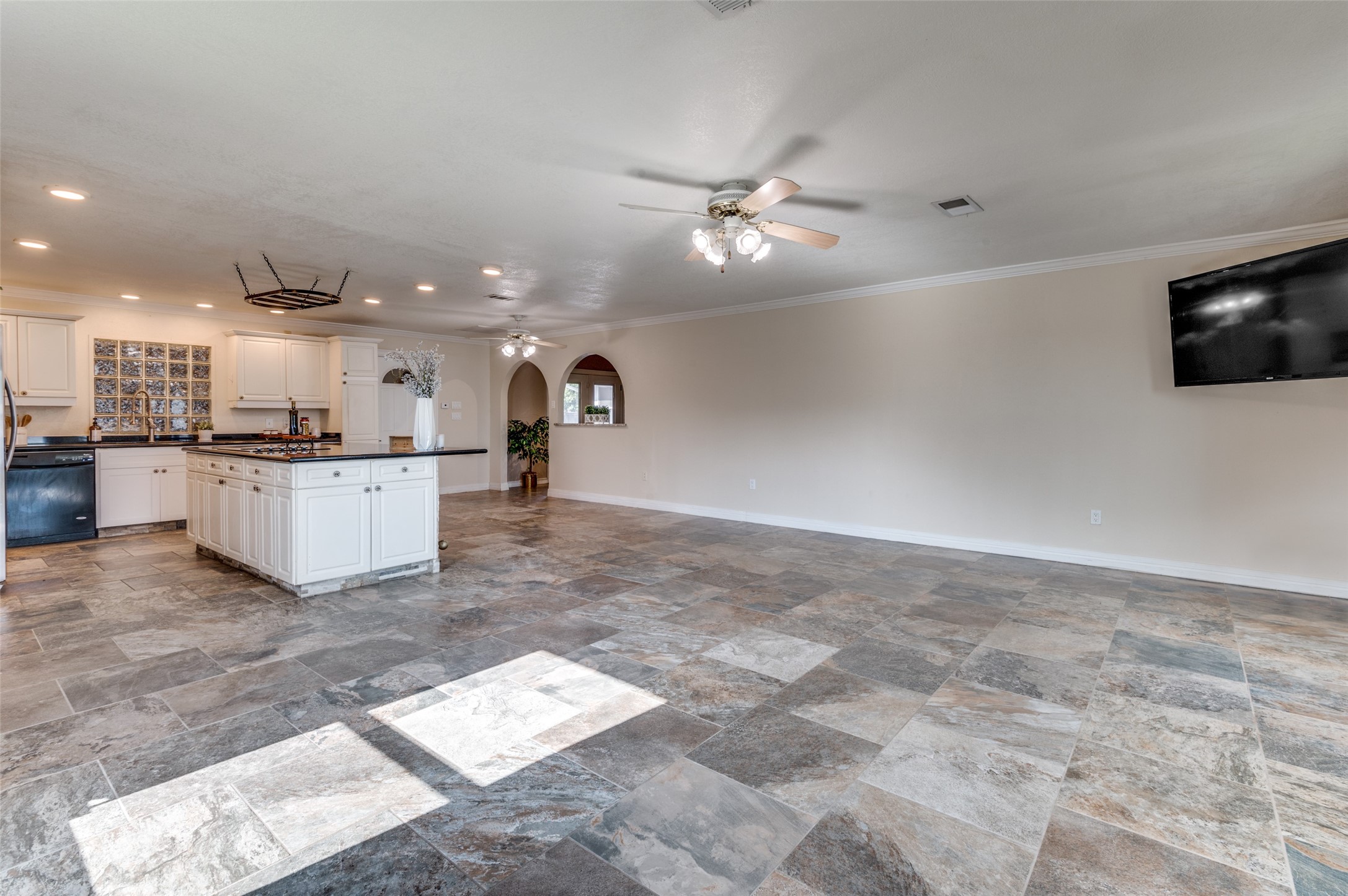 2001 Deerfield Drive