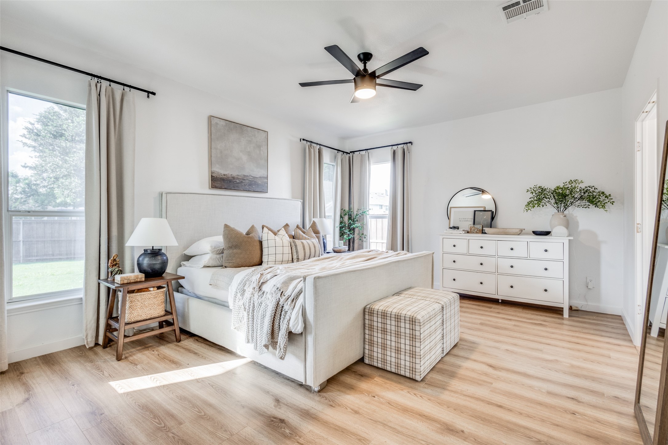 9852 Meadow Rue Drive