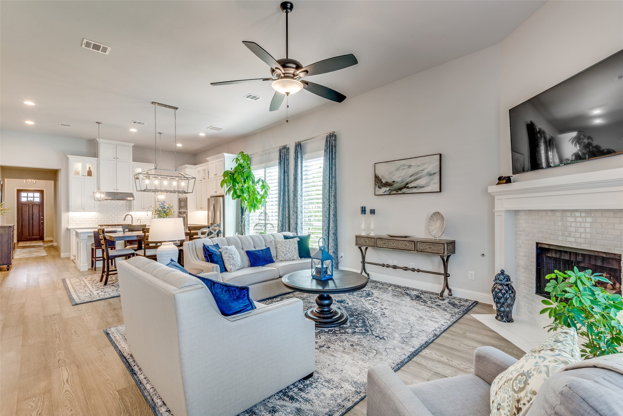 2901 Darcy