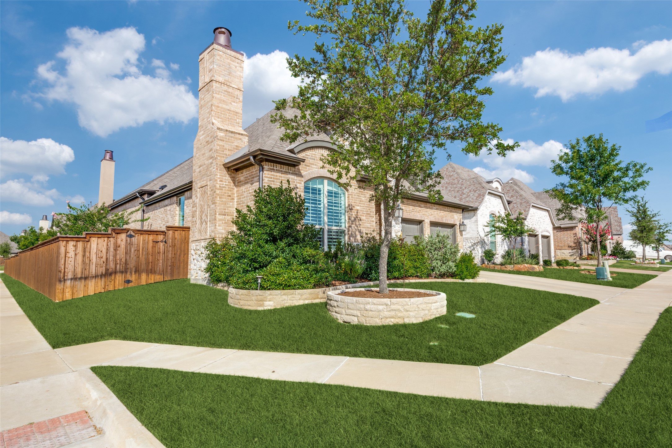 2901 Darcy