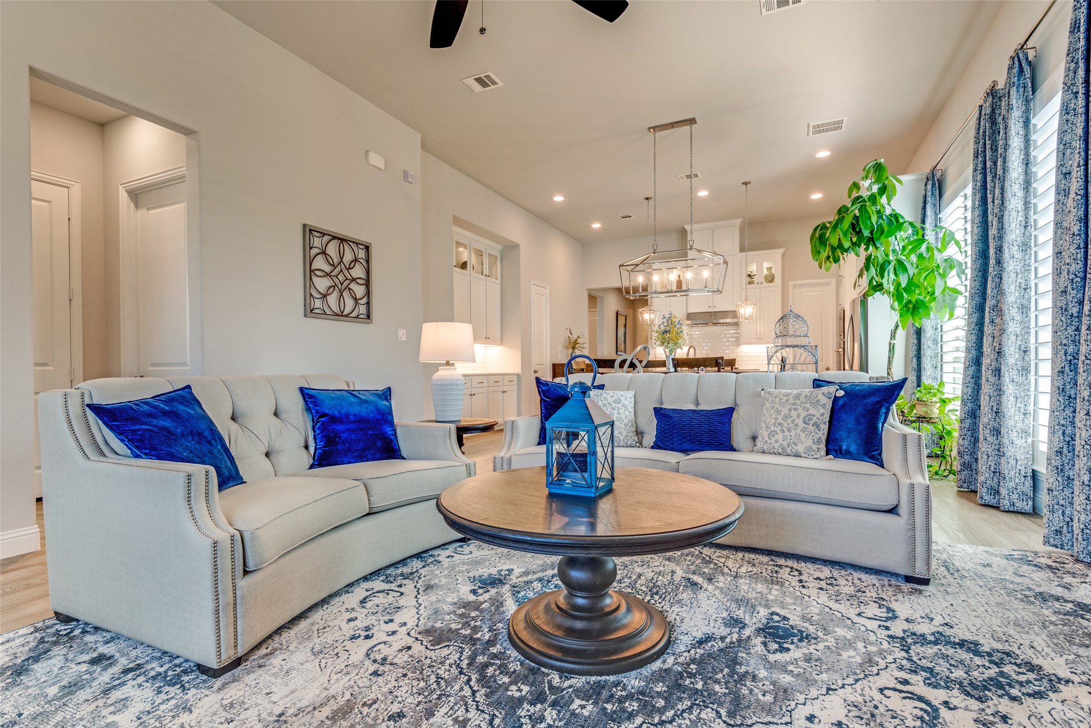 2901 Darcy