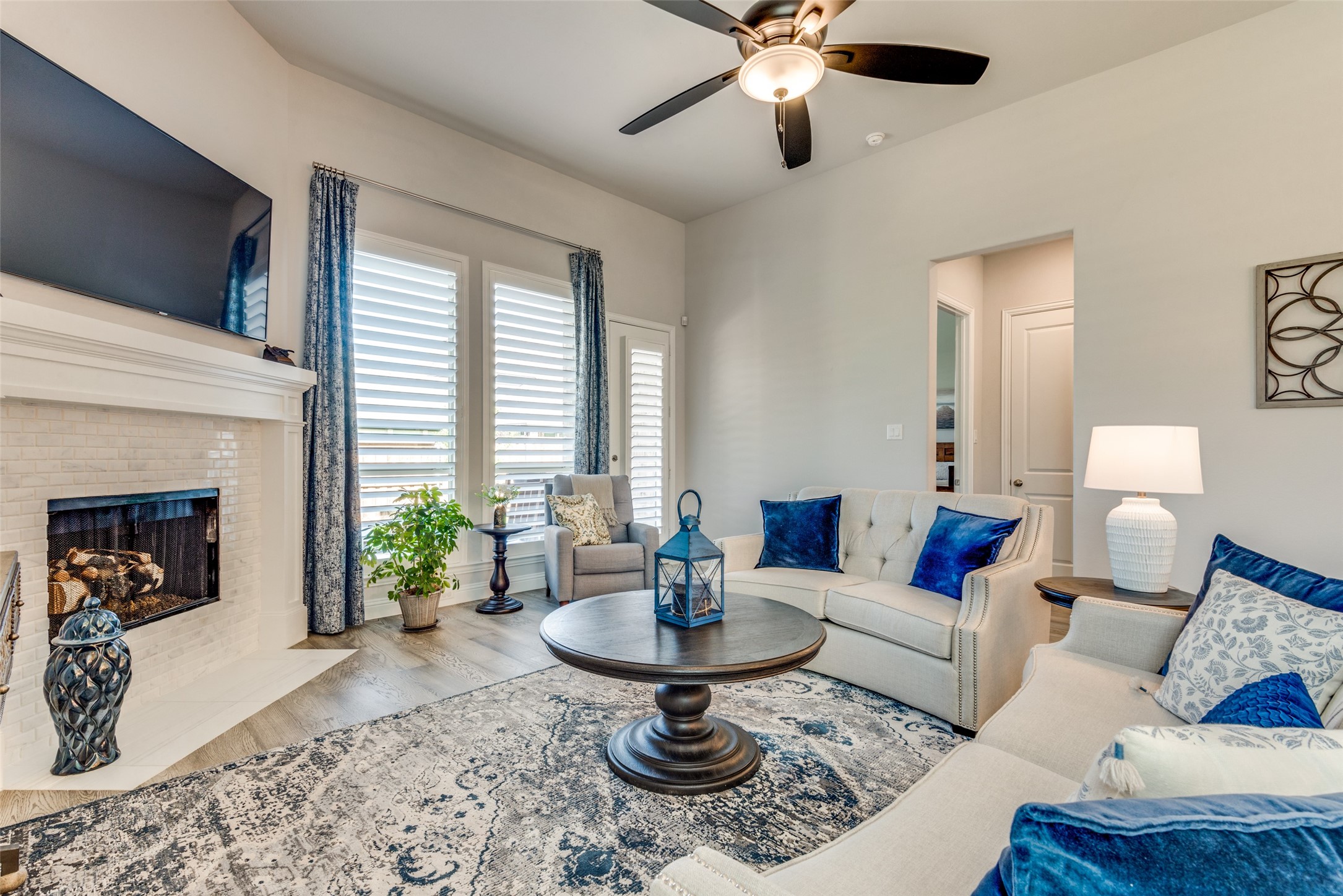 2901 Darcy