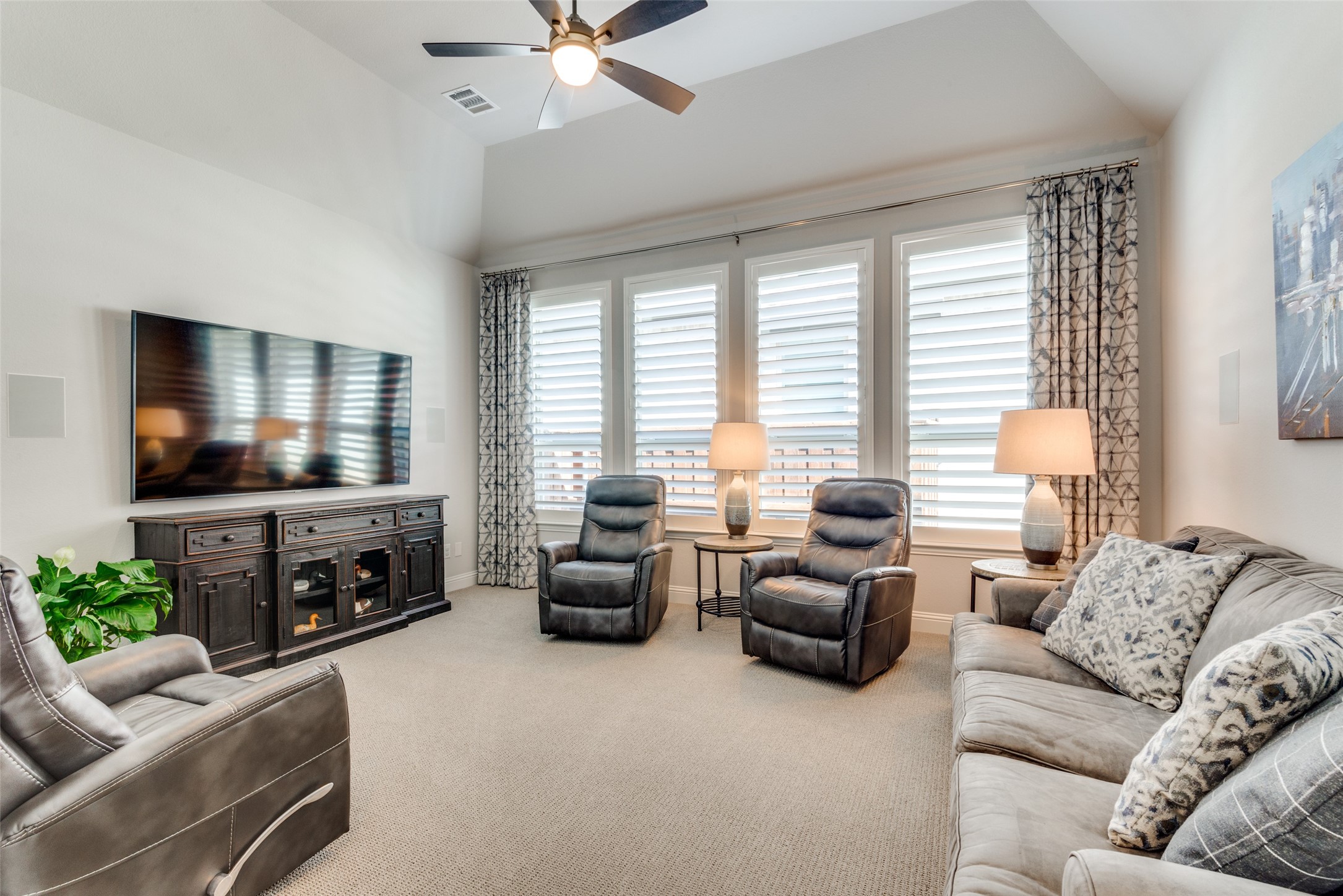 2901 Darcy
