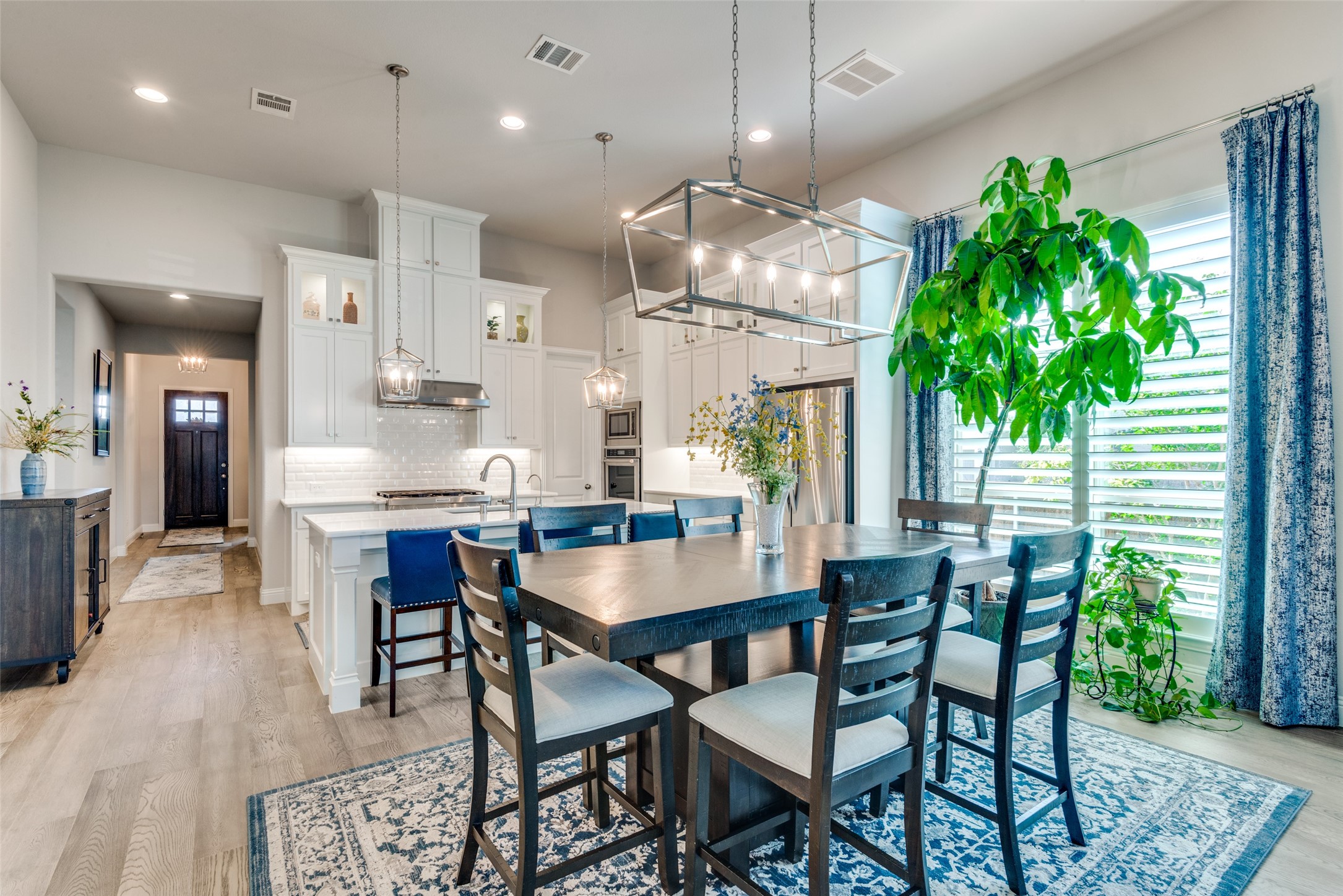 2901 Darcy