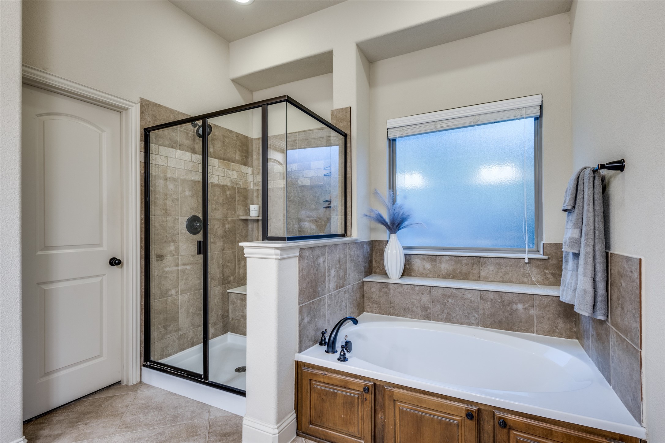 5313 Falcon Ridge Court