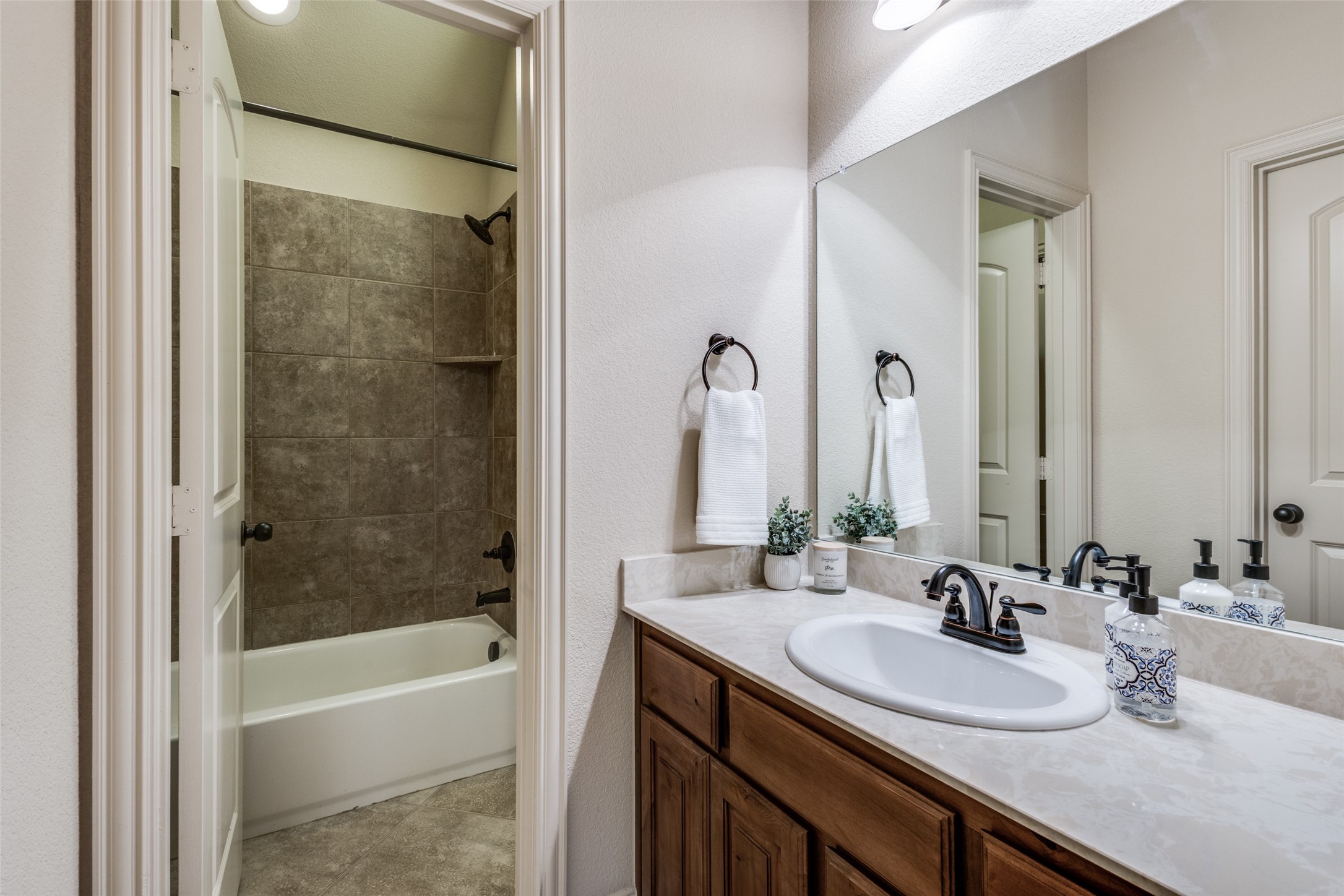 5313 Falcon Ridge Court