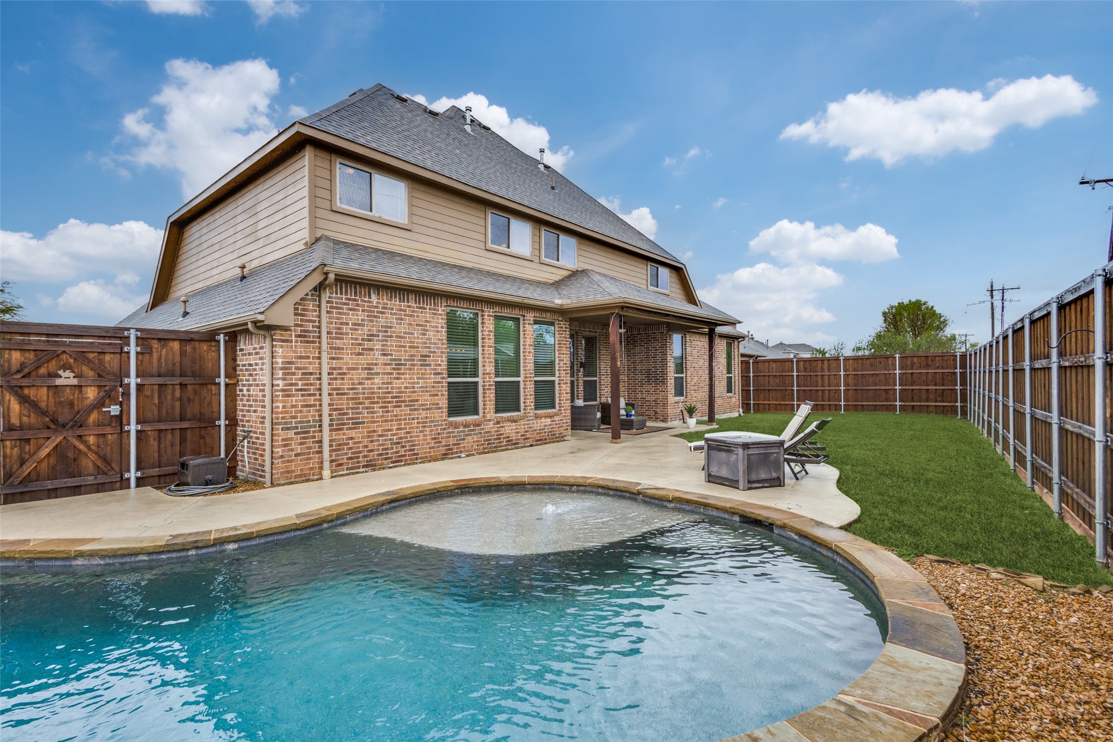 5313 Falcon Ridge Court