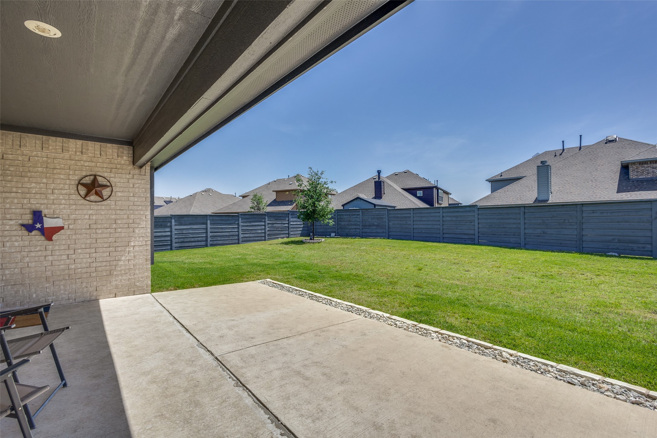 7401 Willow Thorne Drive