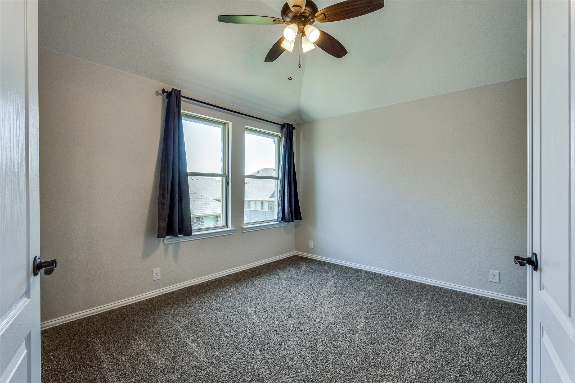 7401 Willow Thorne Drive