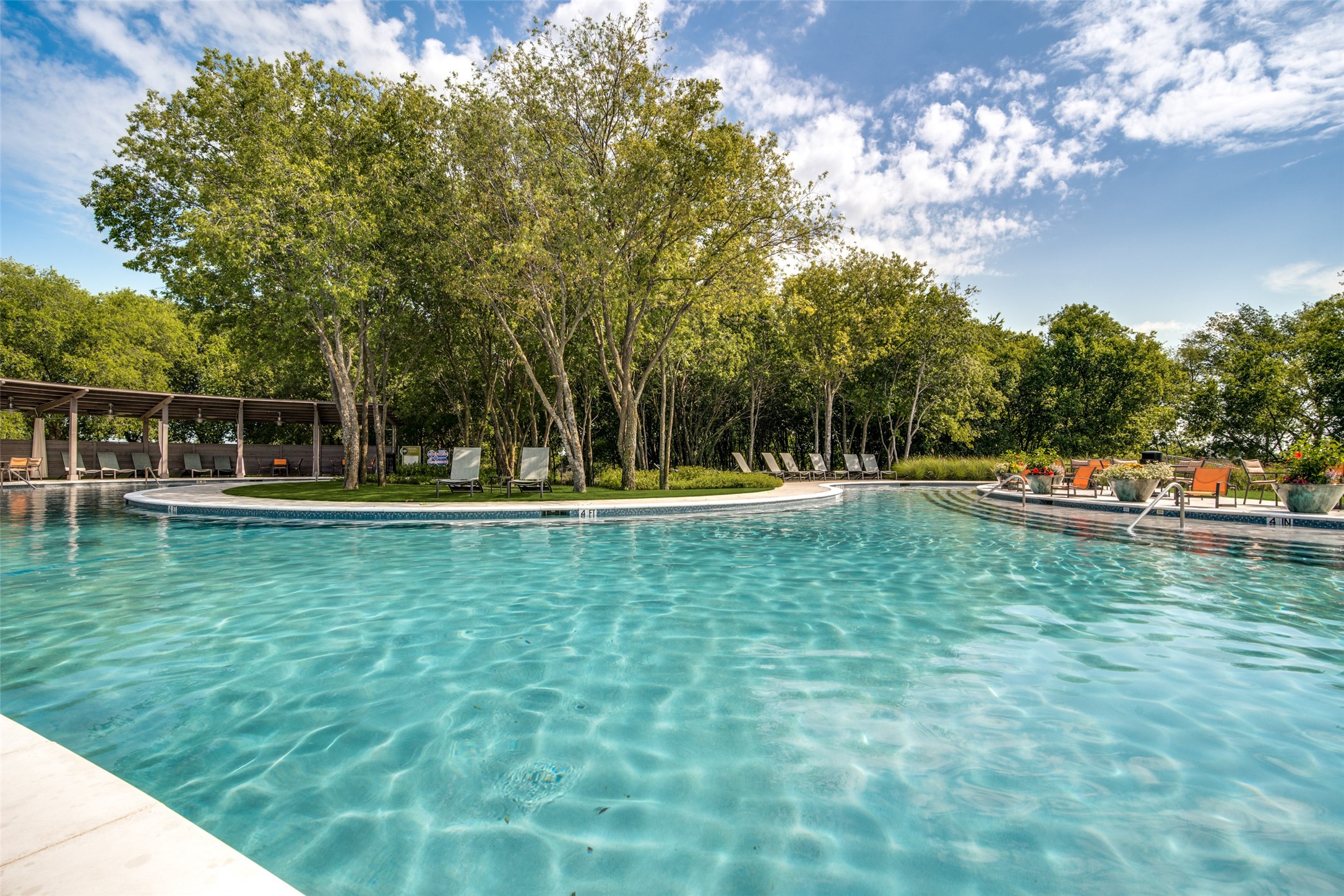 7401 Willow Thorne Drive