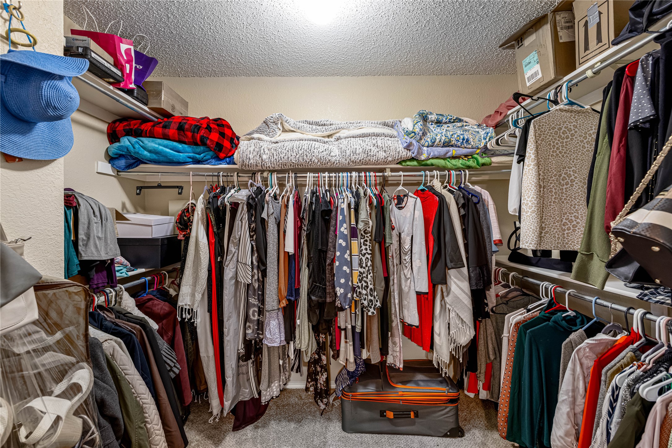 6011 Barrington Court