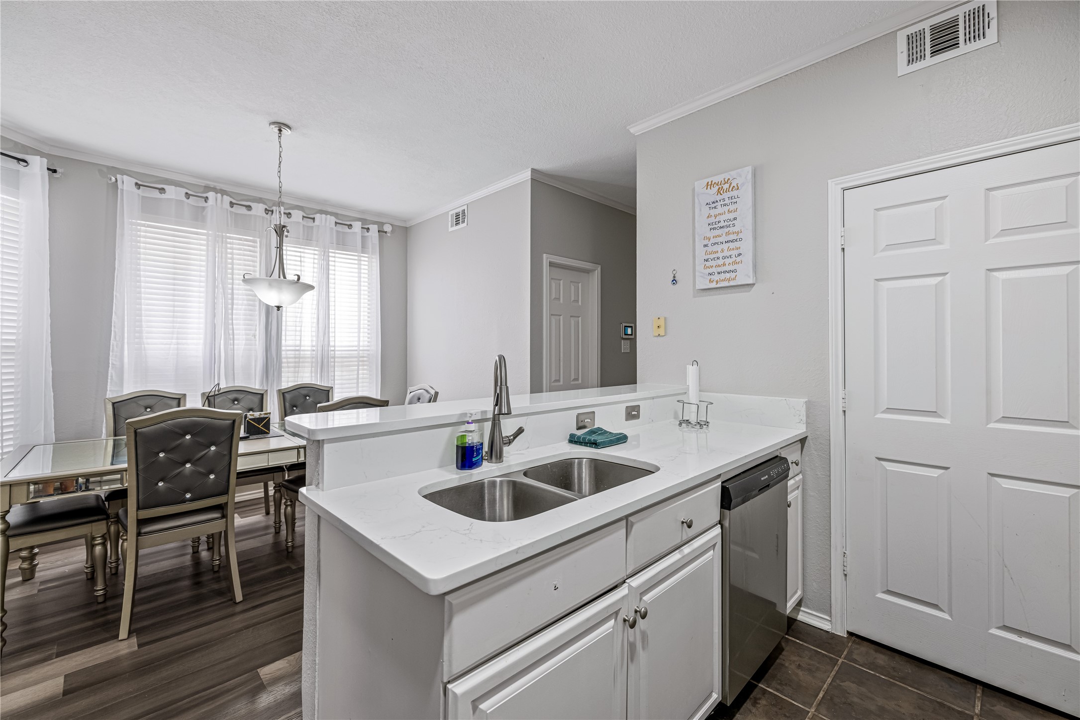 6011 Barrington Court