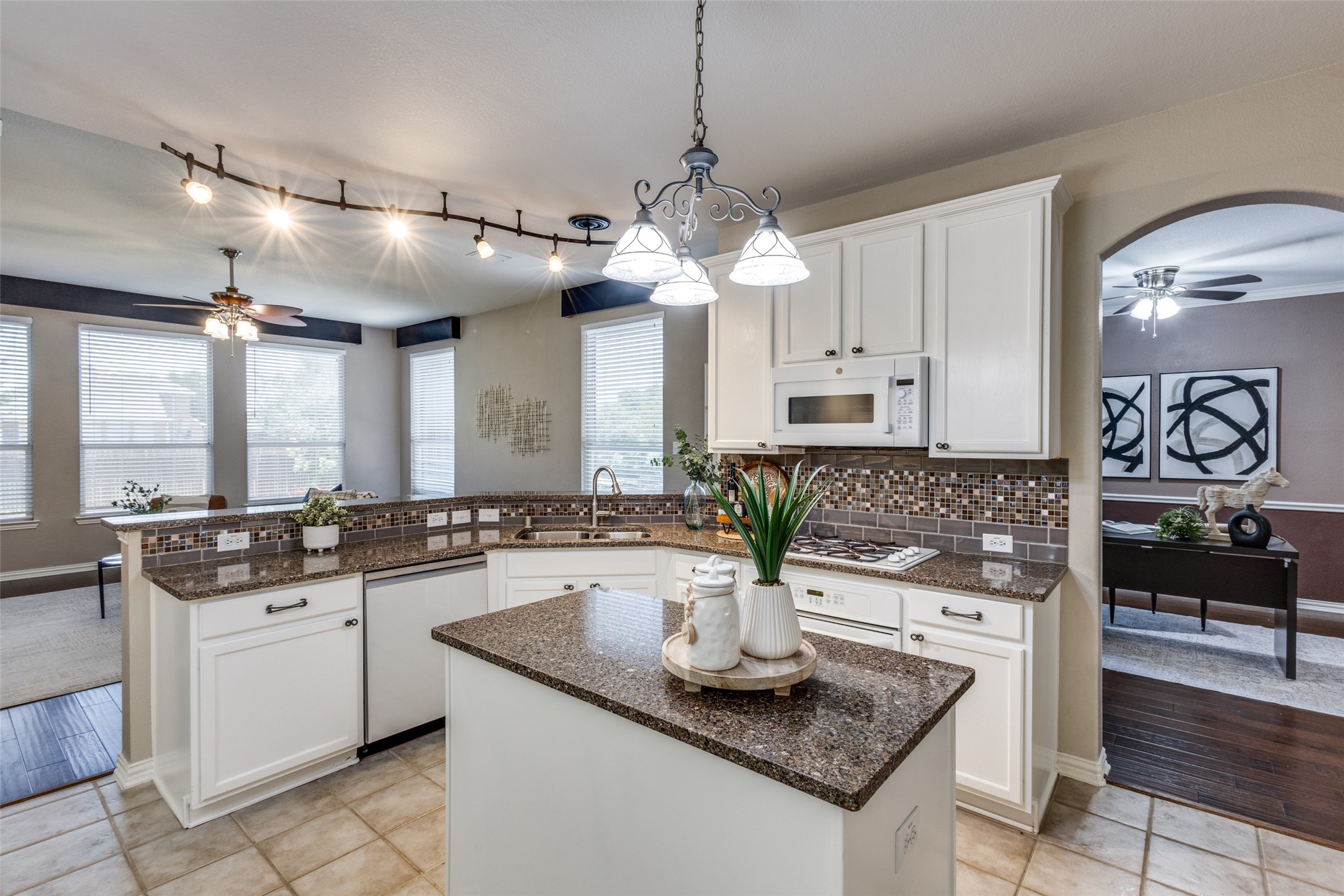 851 Sibyl Lane