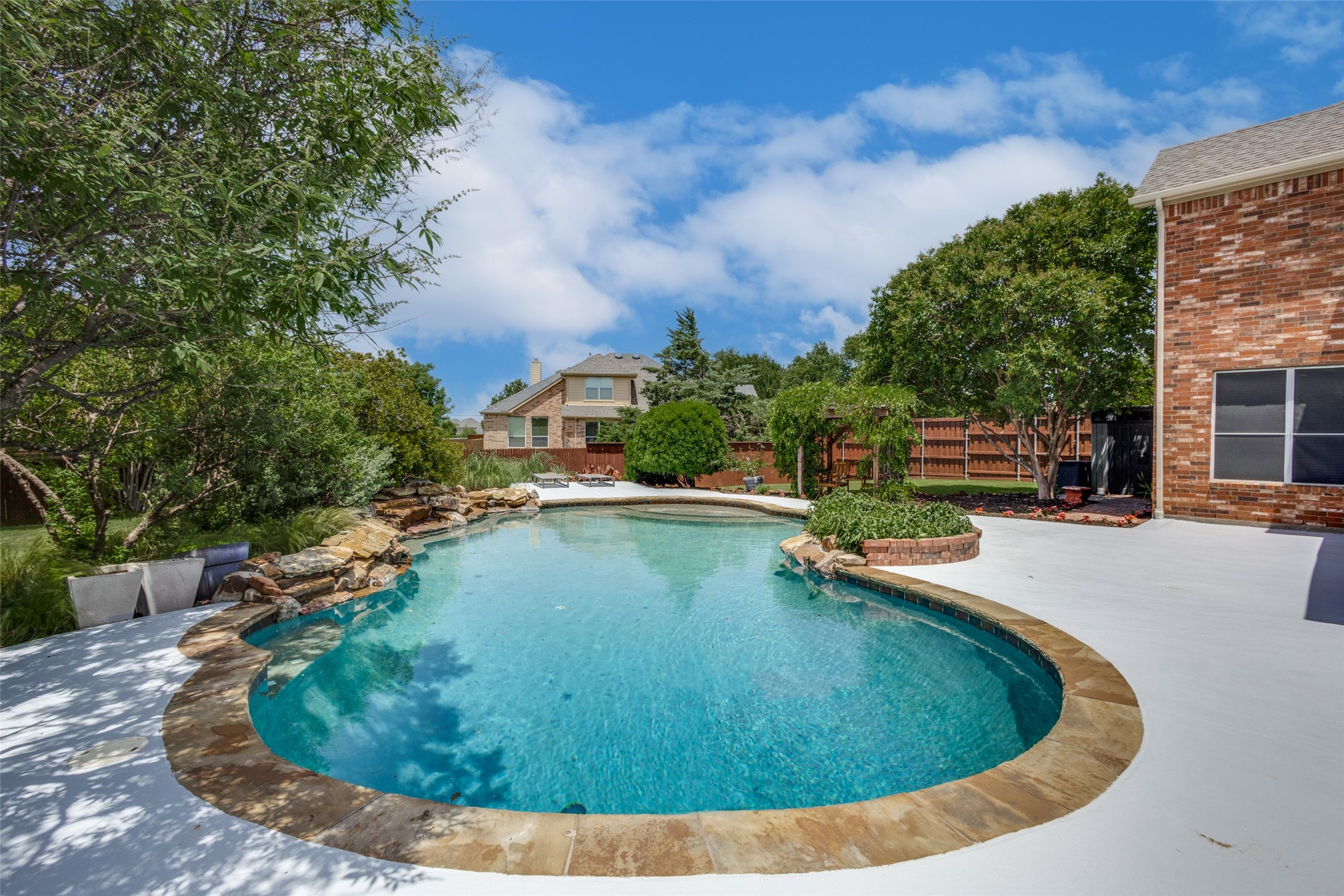 851 Sibyl Lane