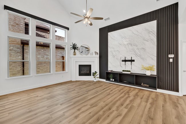 8141 Meadow Valley Drive