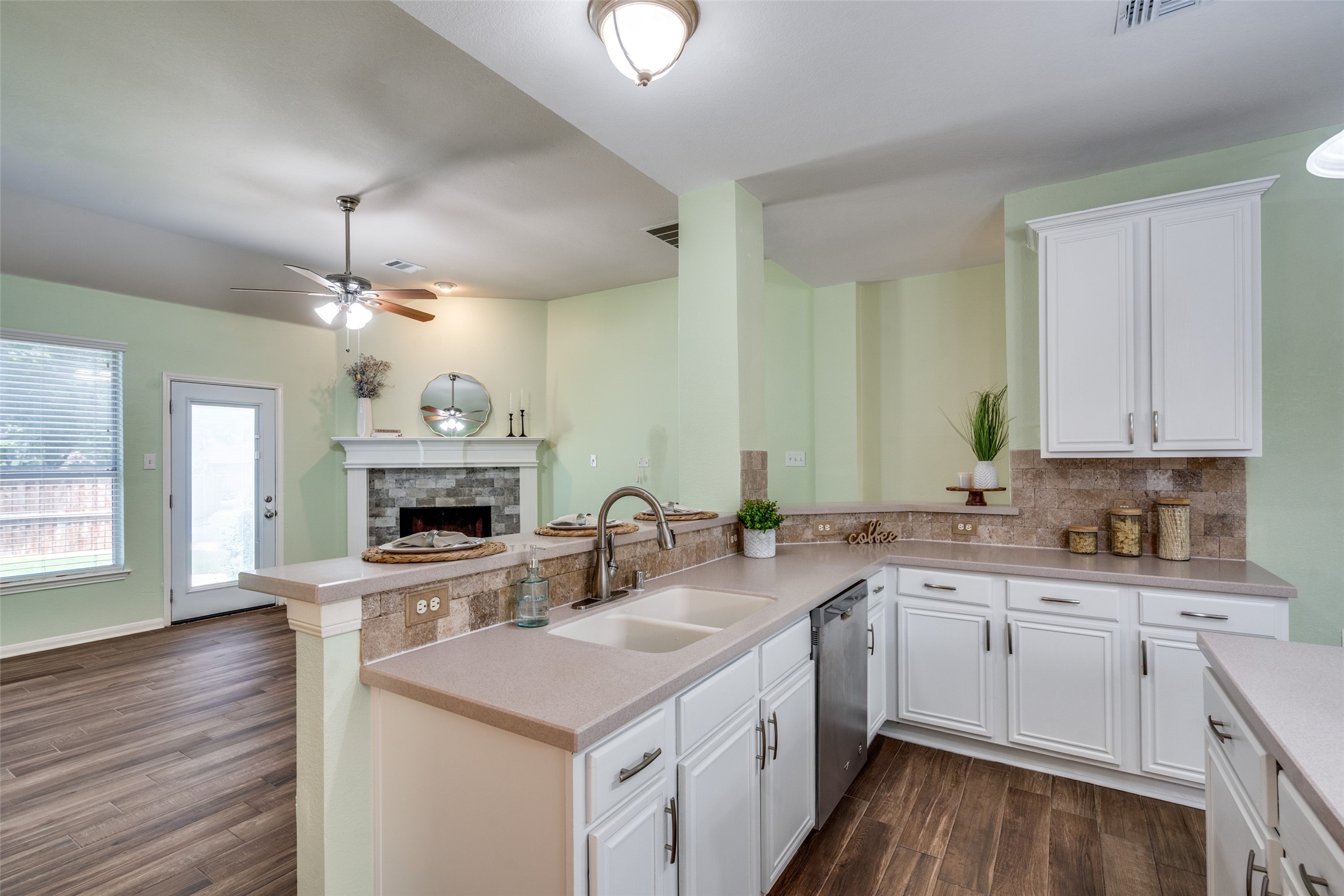 5829 Cypress Cove Drive