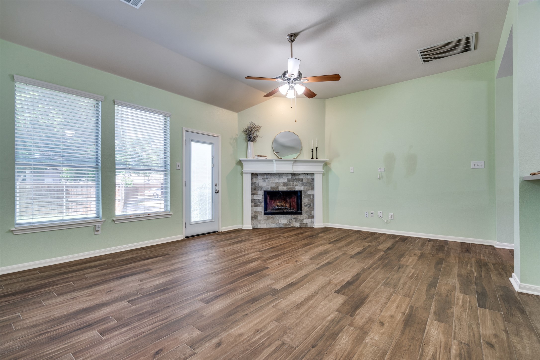 5829 Cypress Cove Drive