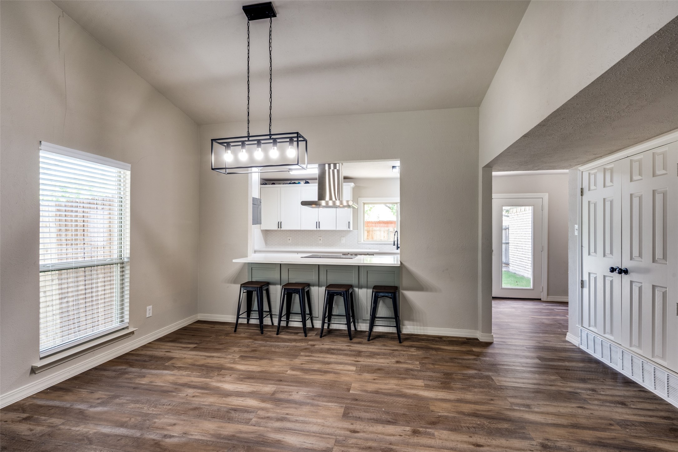 5096 Thompson Drive