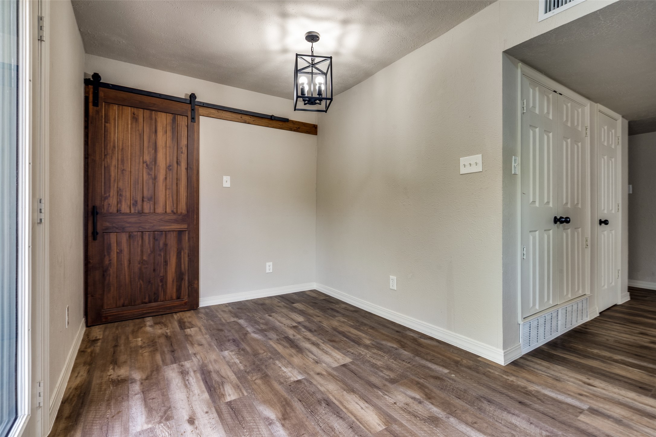 5096 Thompson Drive