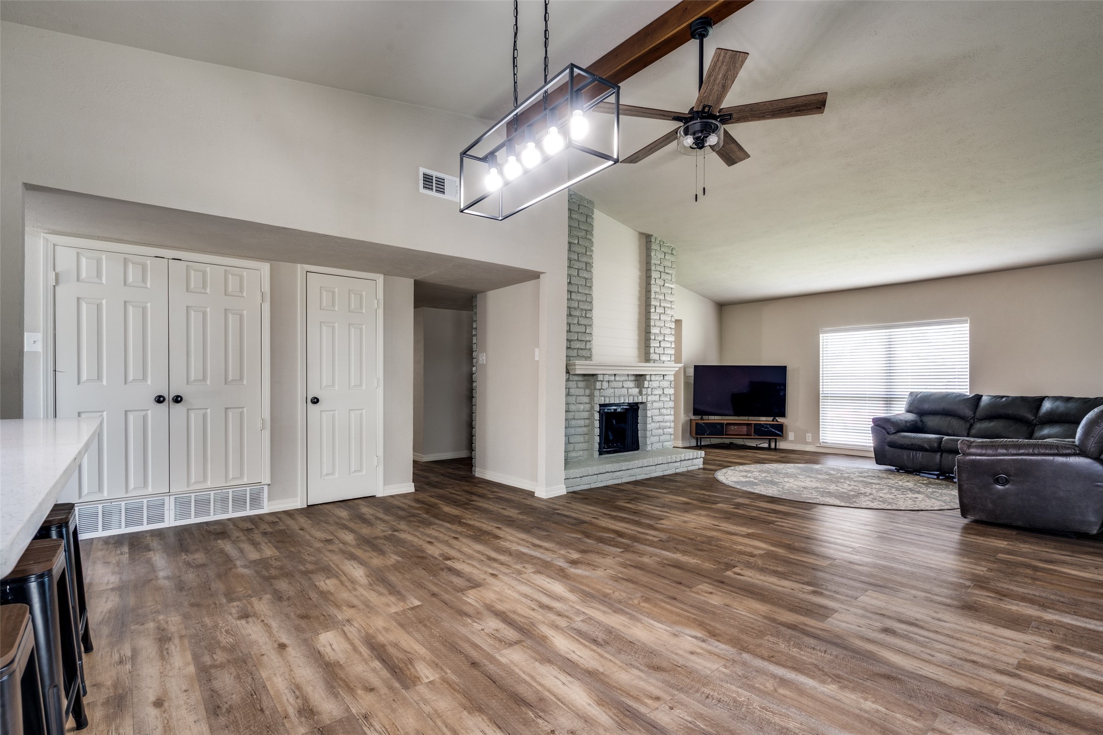 5096 Thompson Drive