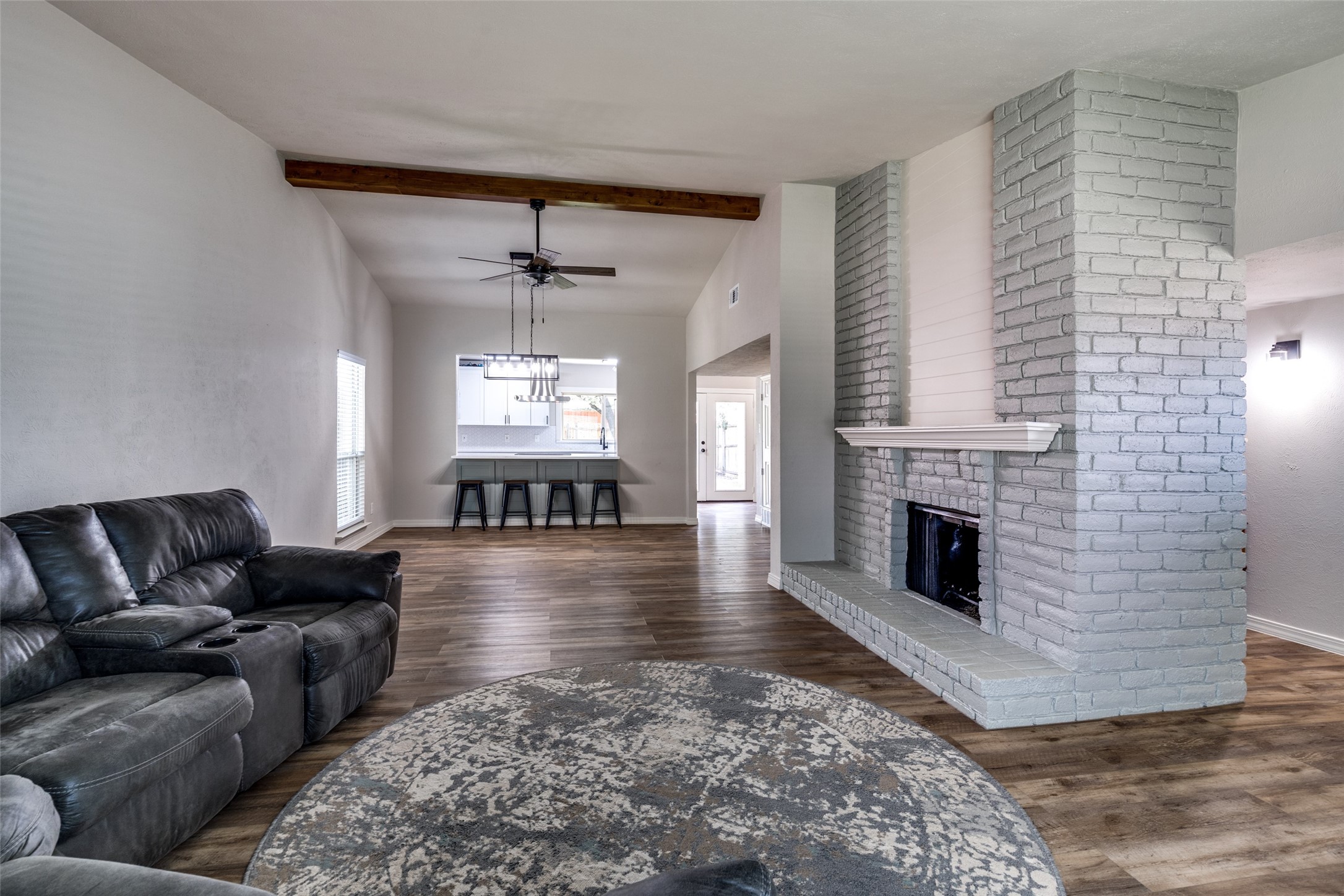 5096 Thompson Drive
