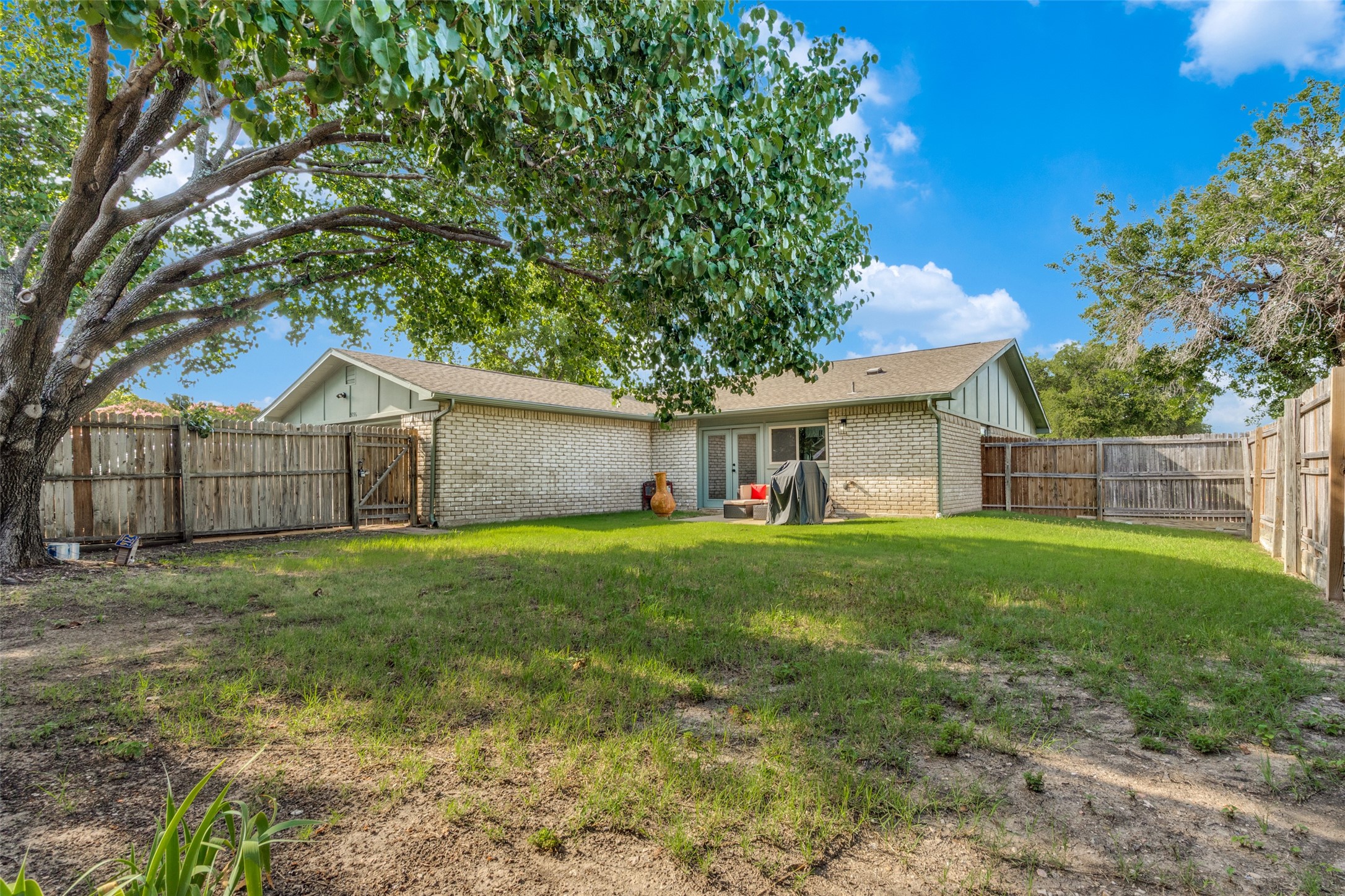 5096 Thompson Drive