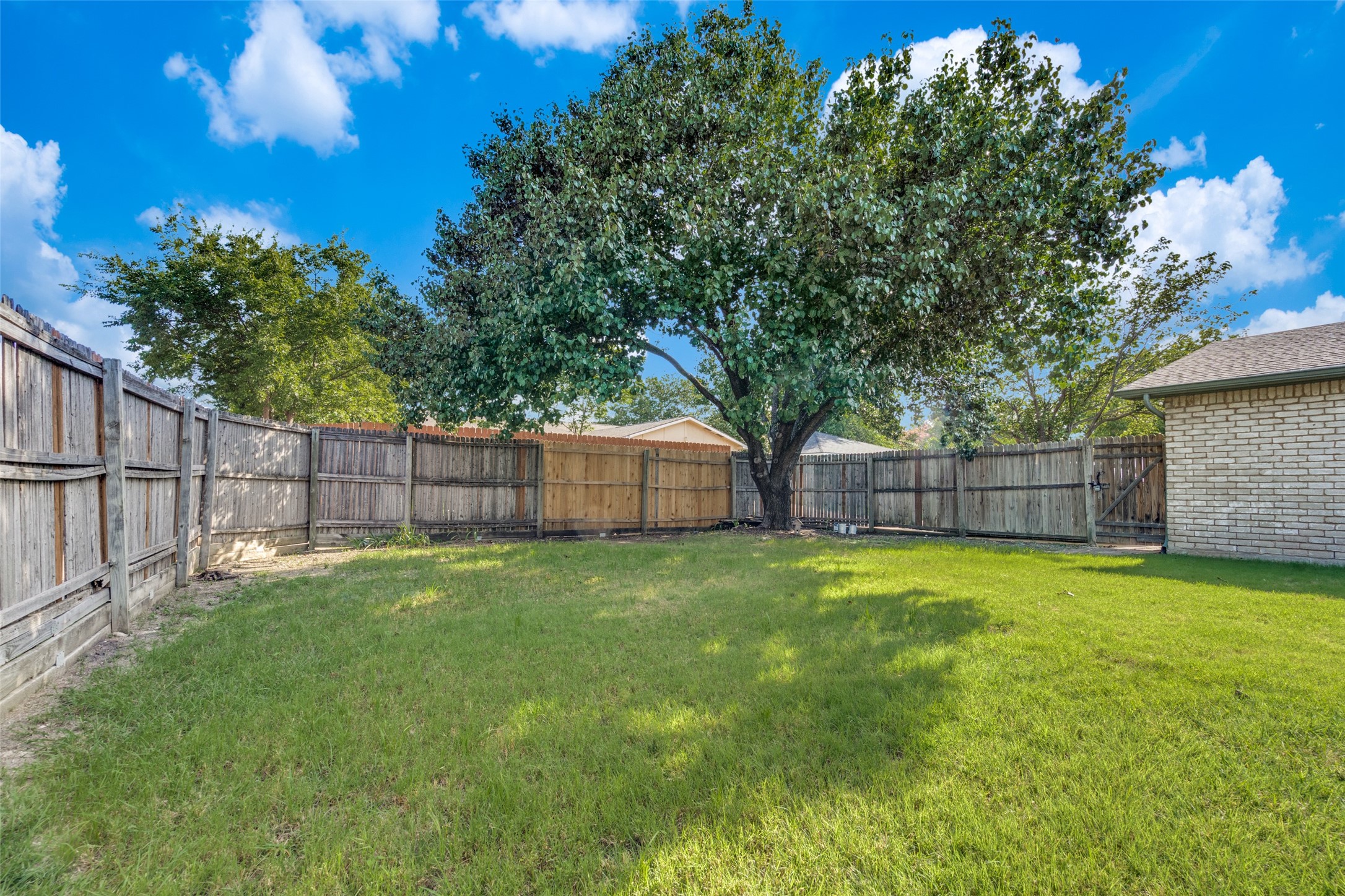 5096 Thompson Drive