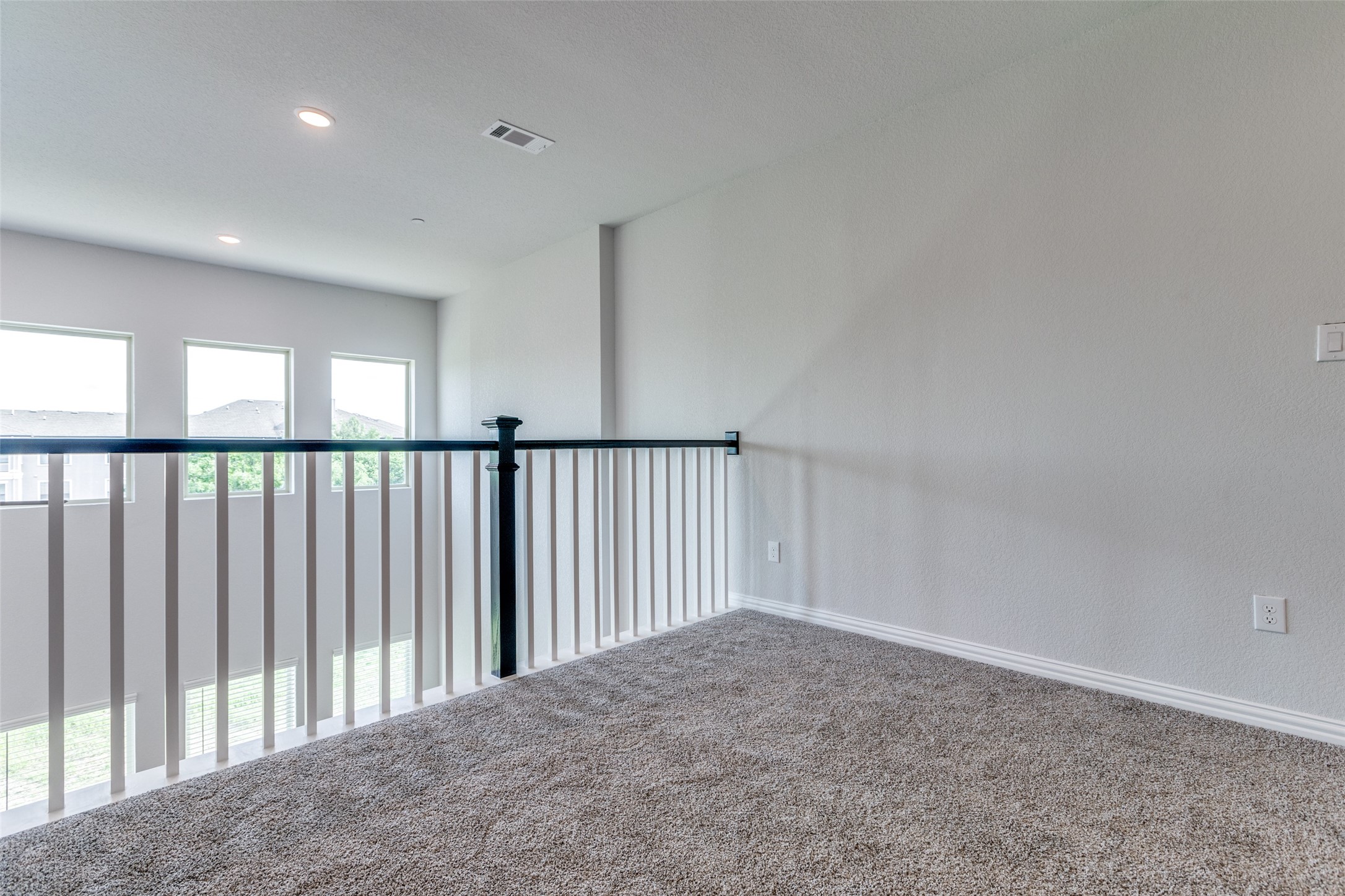 8295 Challenger Lane