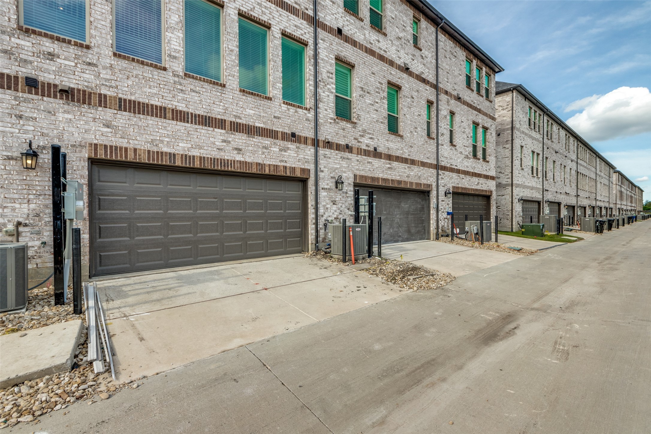 8295 Challenger Lane