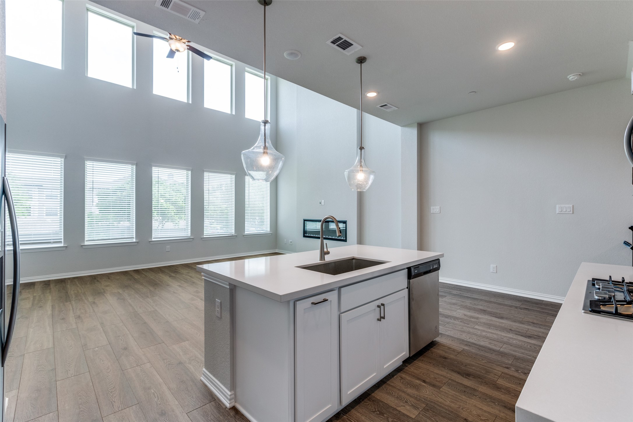 8295 Challenger Lane