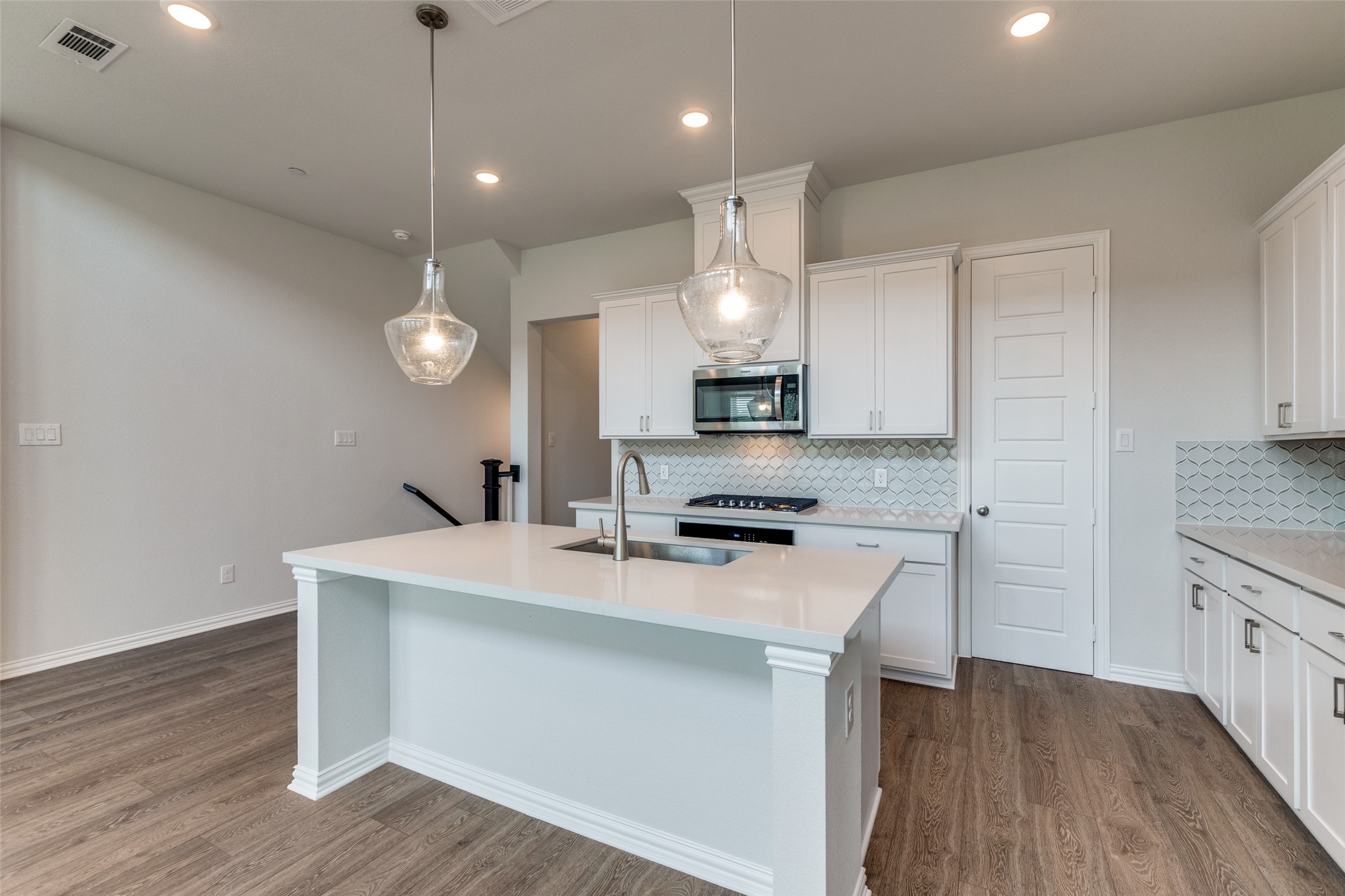 8295 Challenger Lane